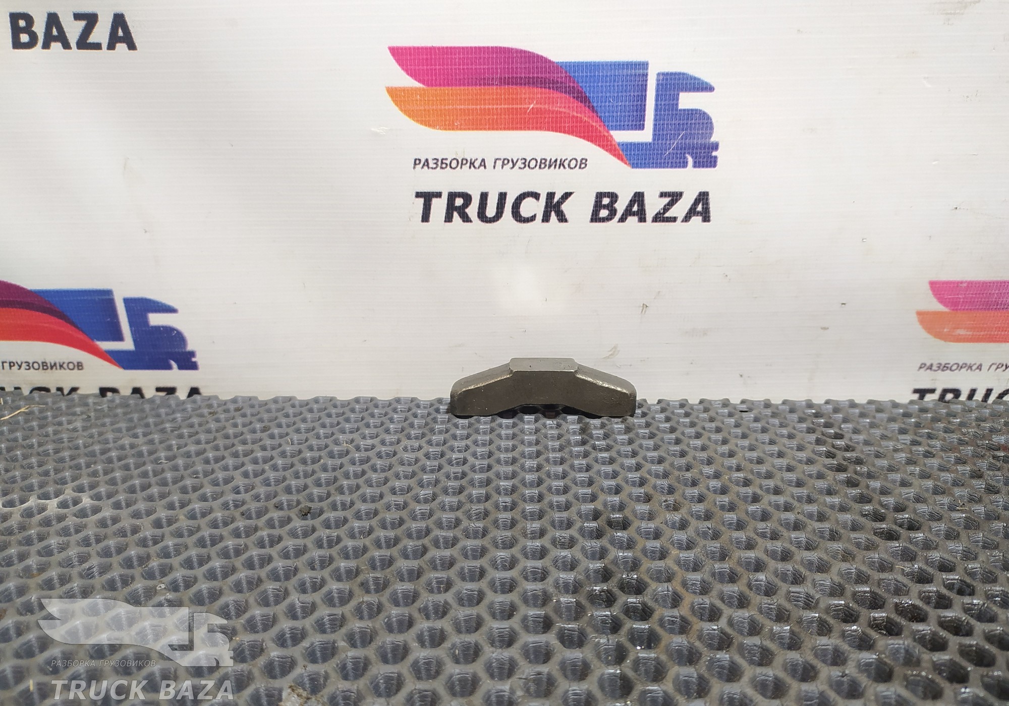 500388169 Коромысло для Iveco Stralis II Hi-Way (с 2012)