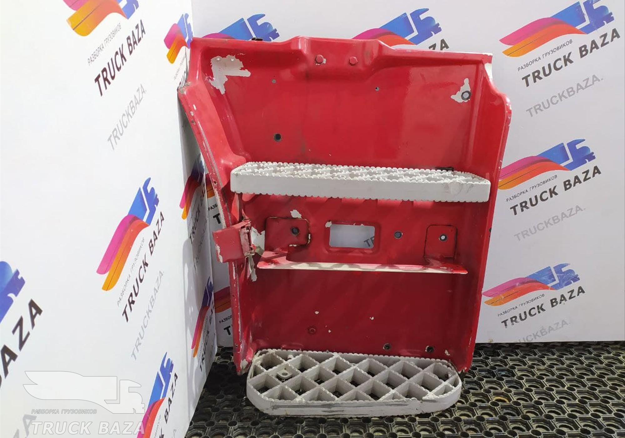 1854228 Корпус подножек правый для Scania