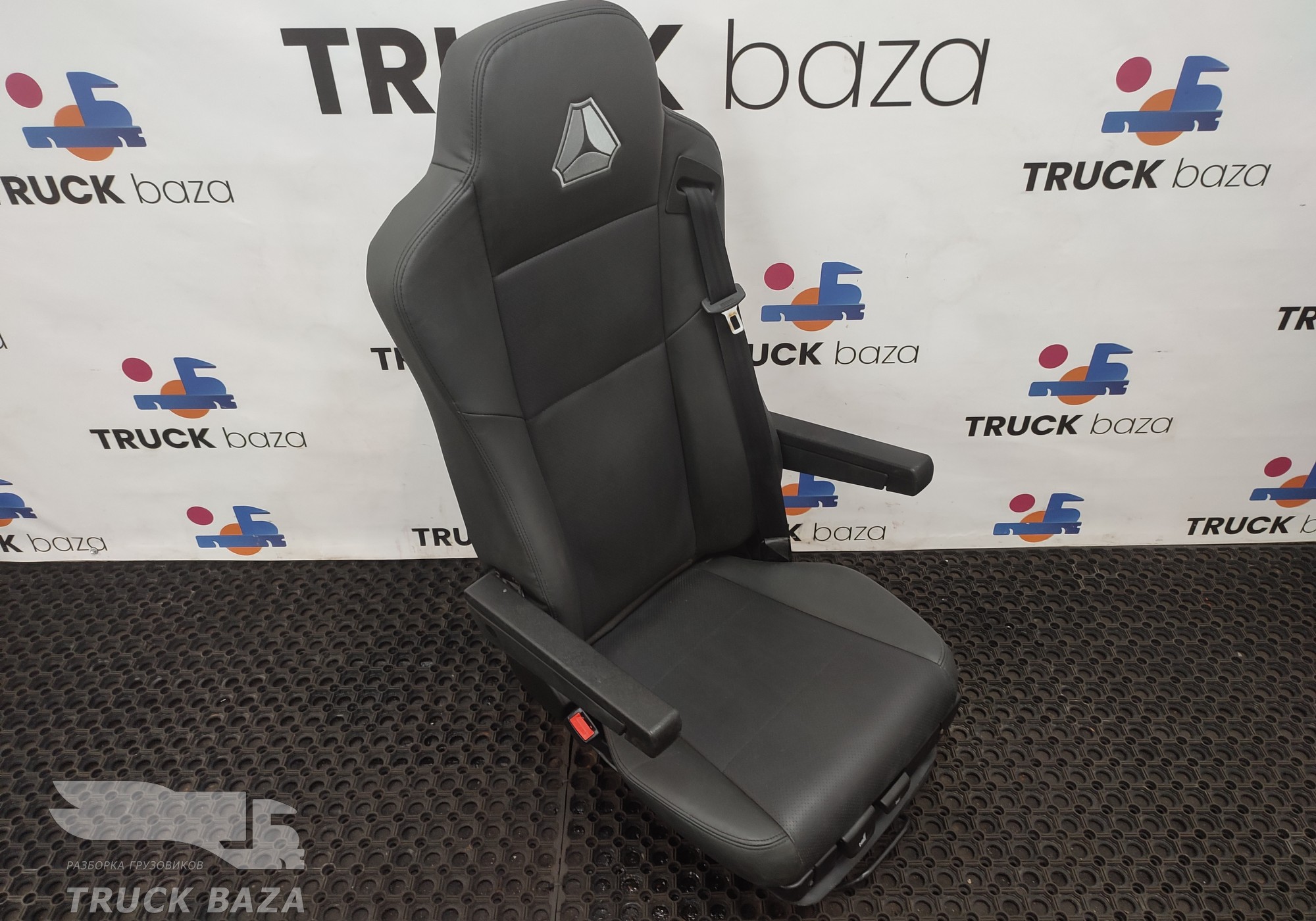 WG1662511178 Сиденье водительское пневматическое для Sinotruk Sitrak C7H