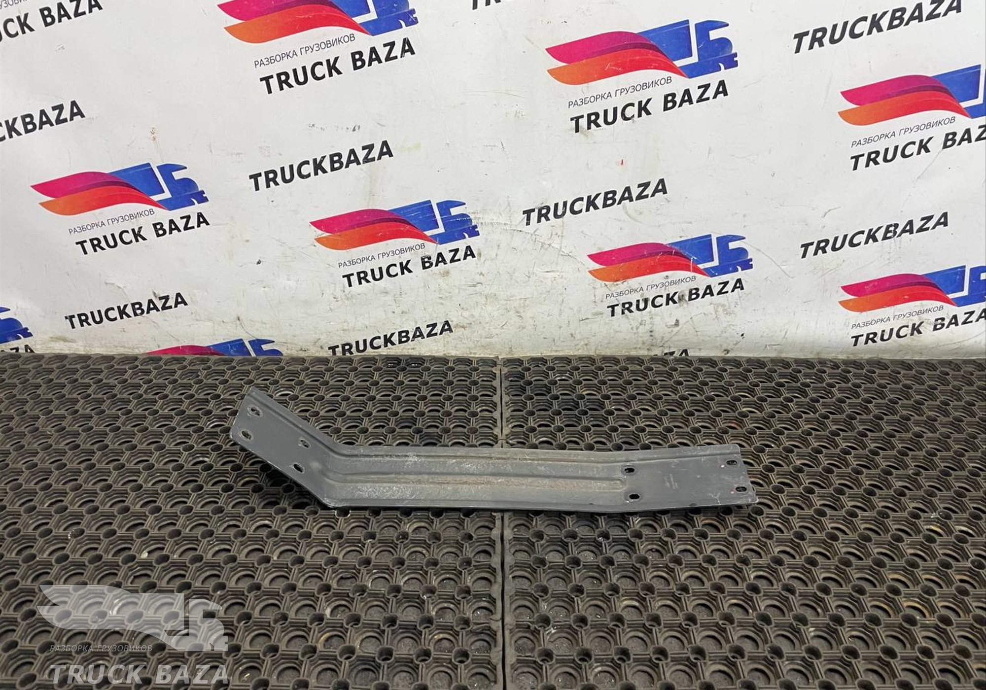 JC46E442A0AC Кронштейн спойлера для Ford F-MAX (с 2018)