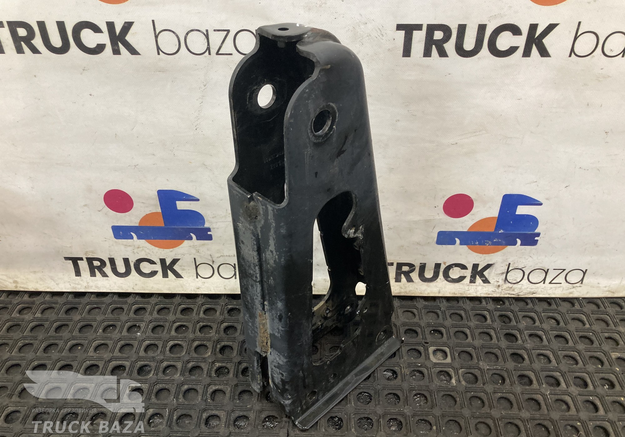 9603101460 Кронштейн кабины правый для Mercedes-Benz Actros New Actros MP4 (с 2011)