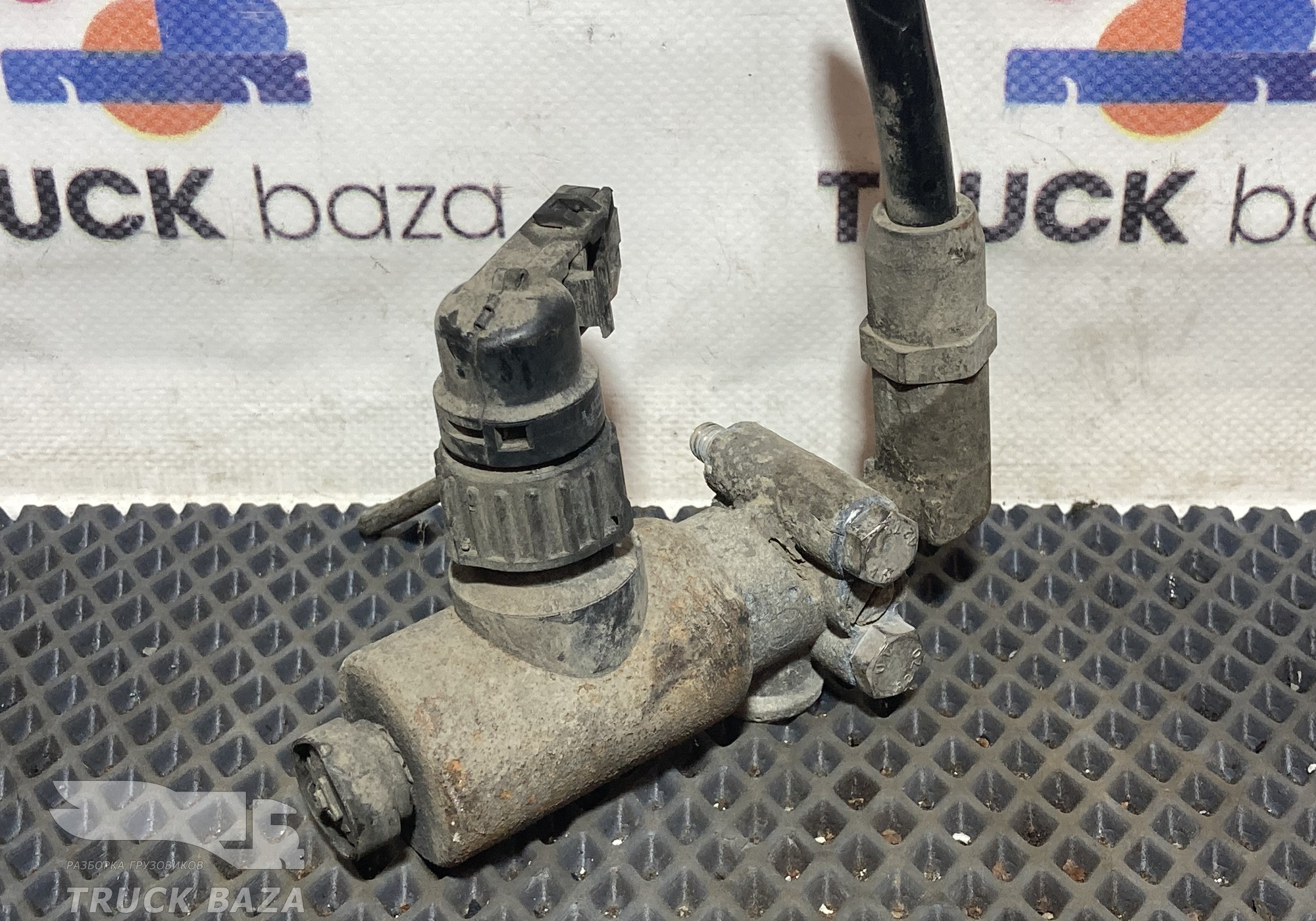 504054614 Клапан электромагнитный