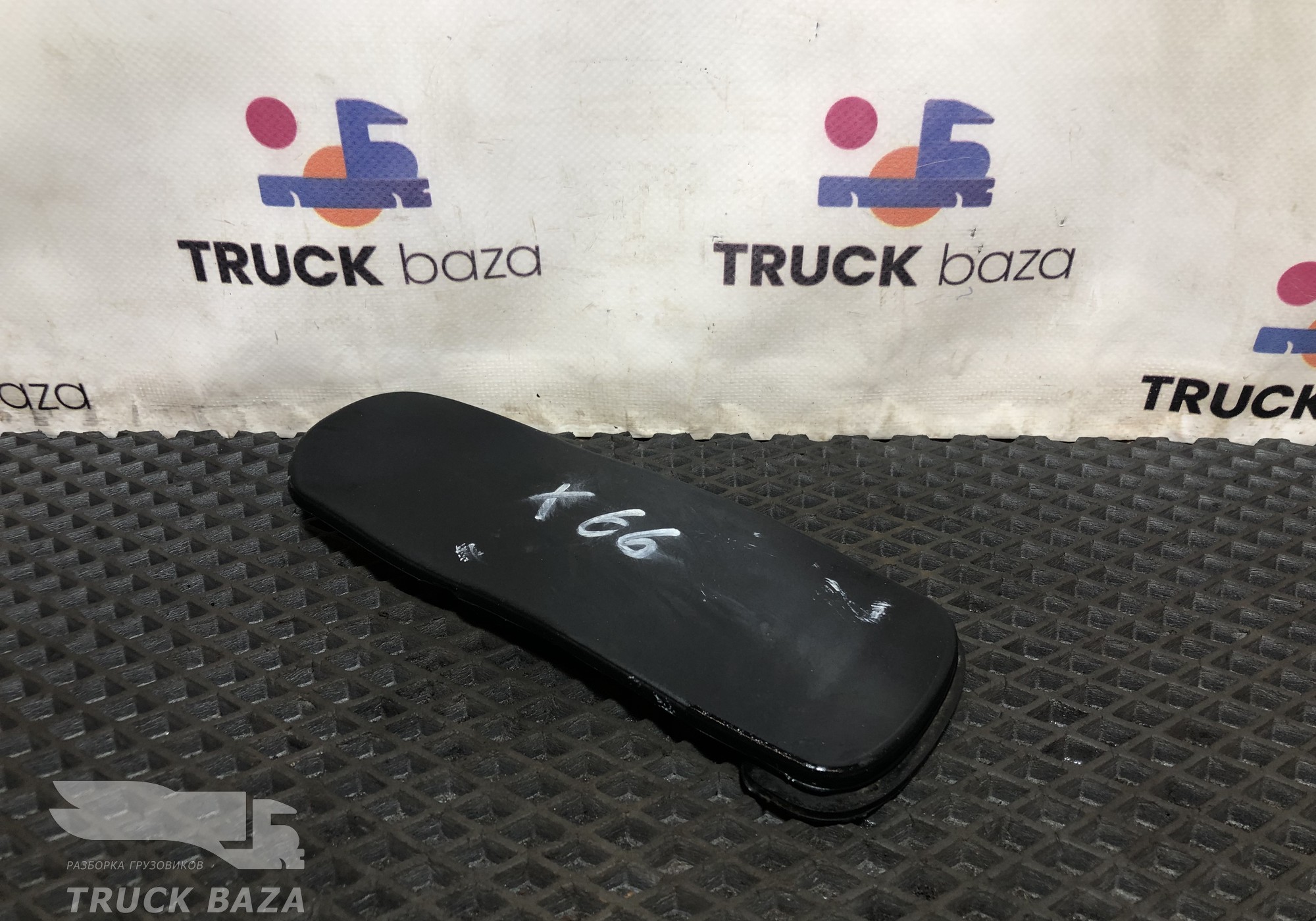 1927847 Крепеж заднего крыла верхней части