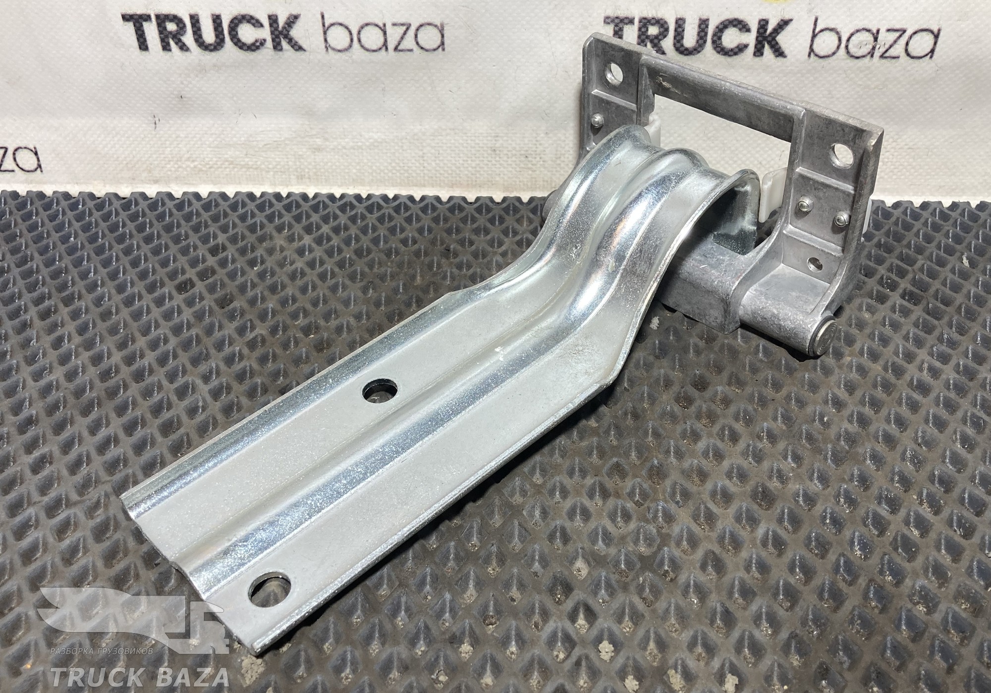 9607501351 Петля крышки инструментального ящика