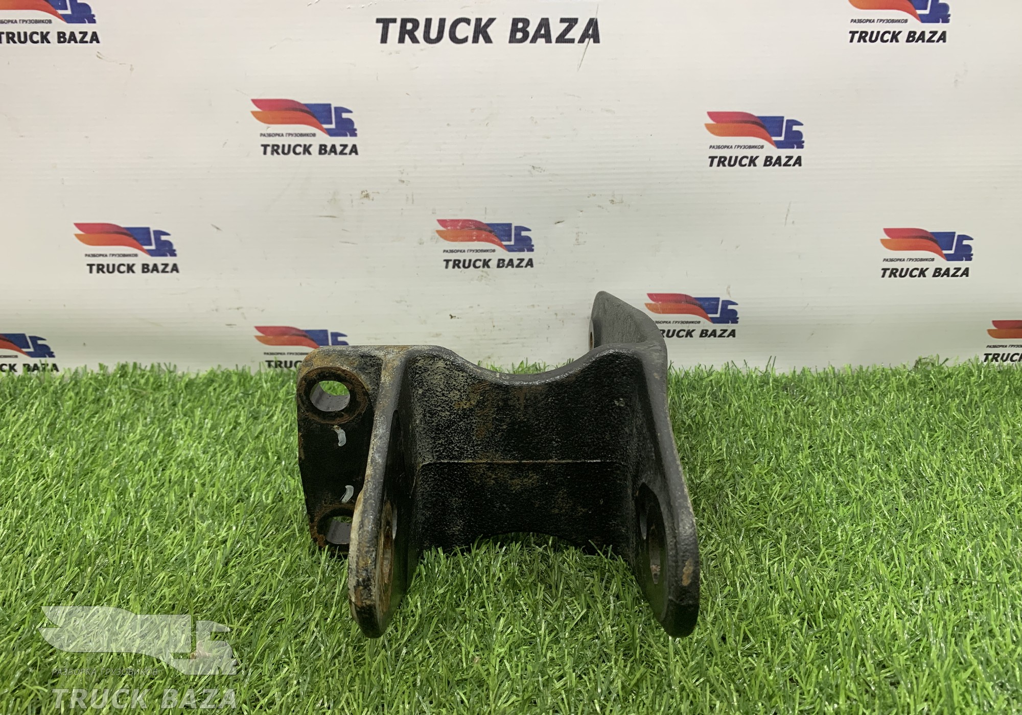 000460013915 Кронштейн кабины задний для КАМАЗ 54901