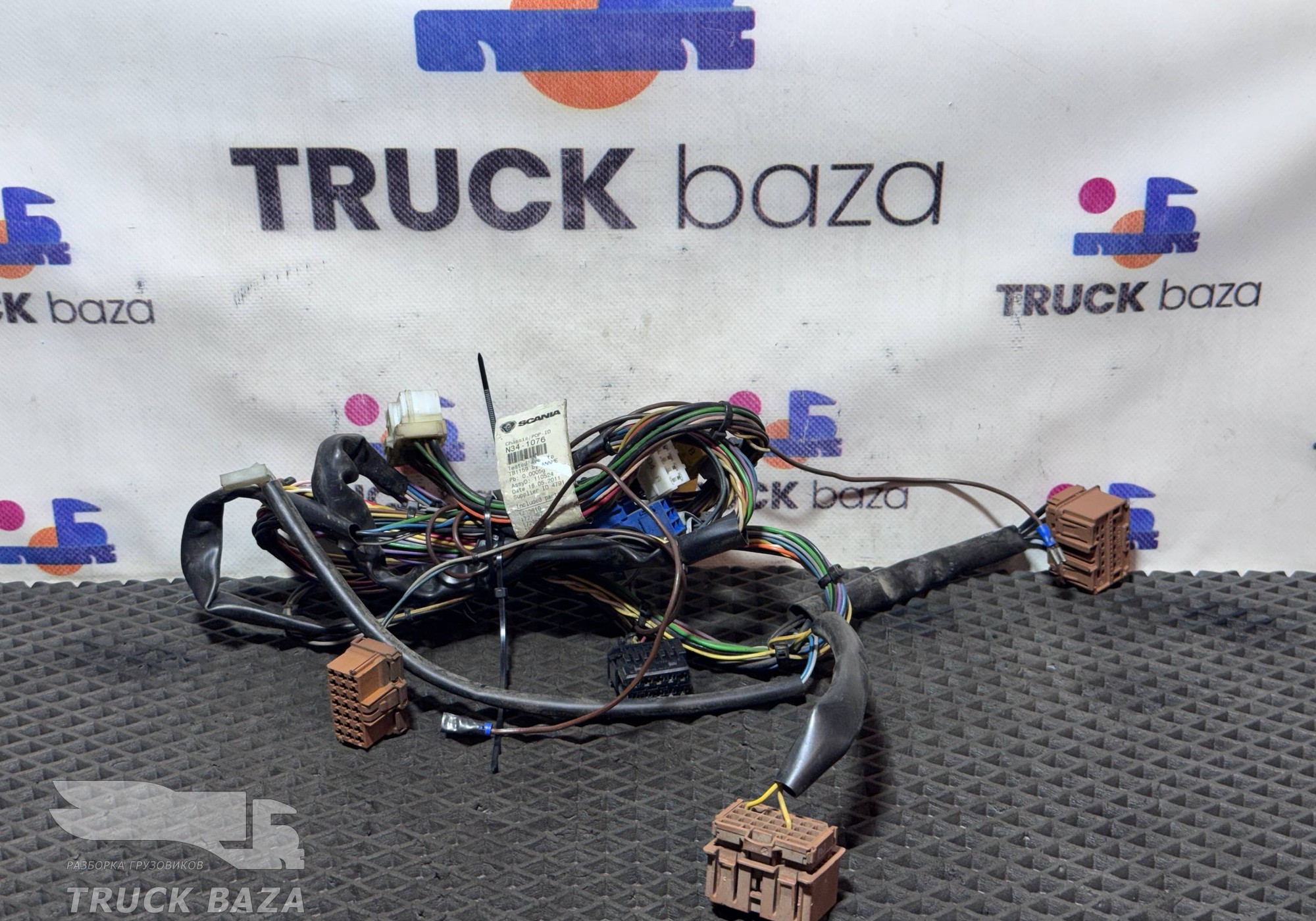 1432819 Проводка кабины для Scania