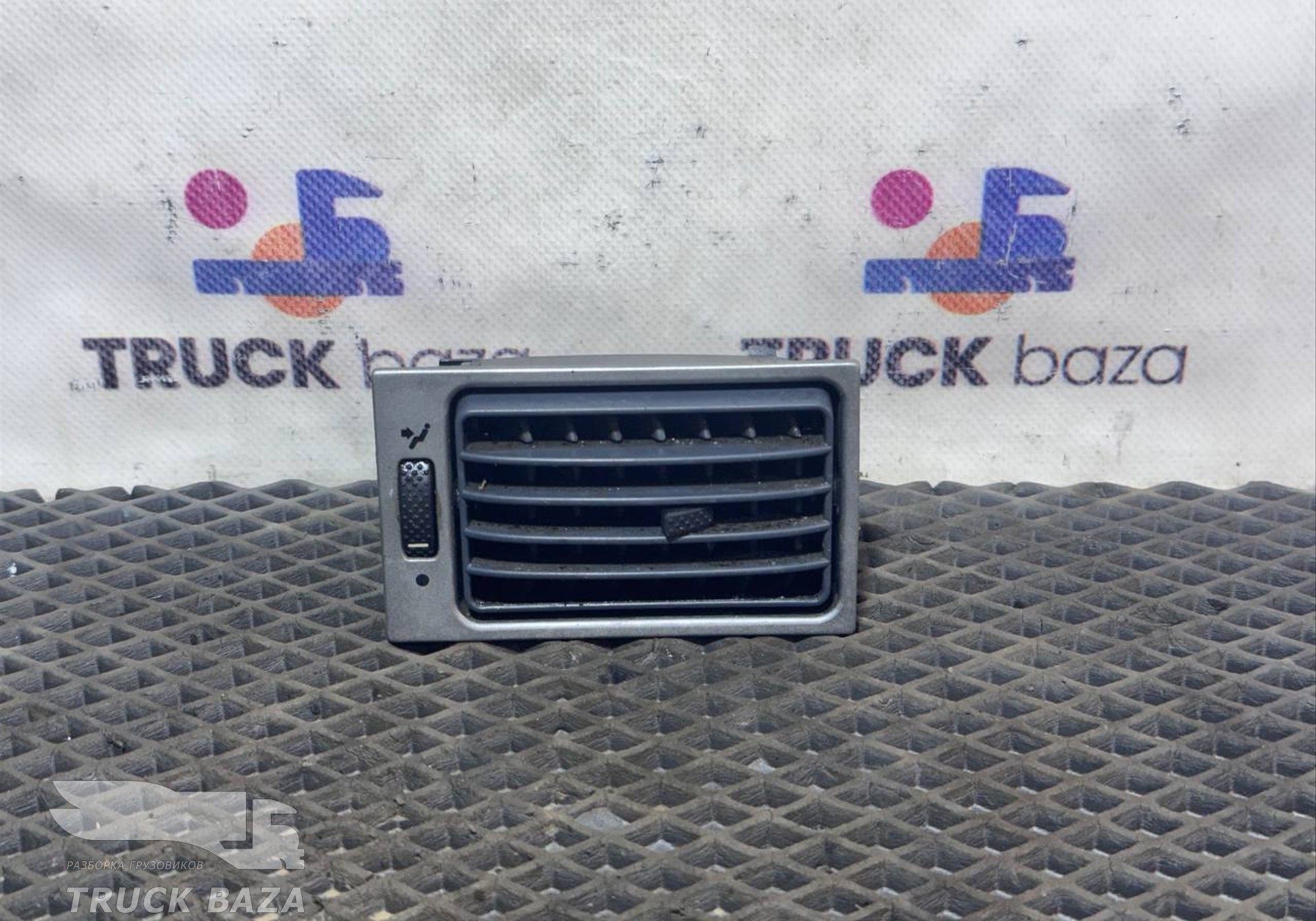 500385860 Дефлектор воздушный для Iveco Stralis II Hi-Way (с 2012)