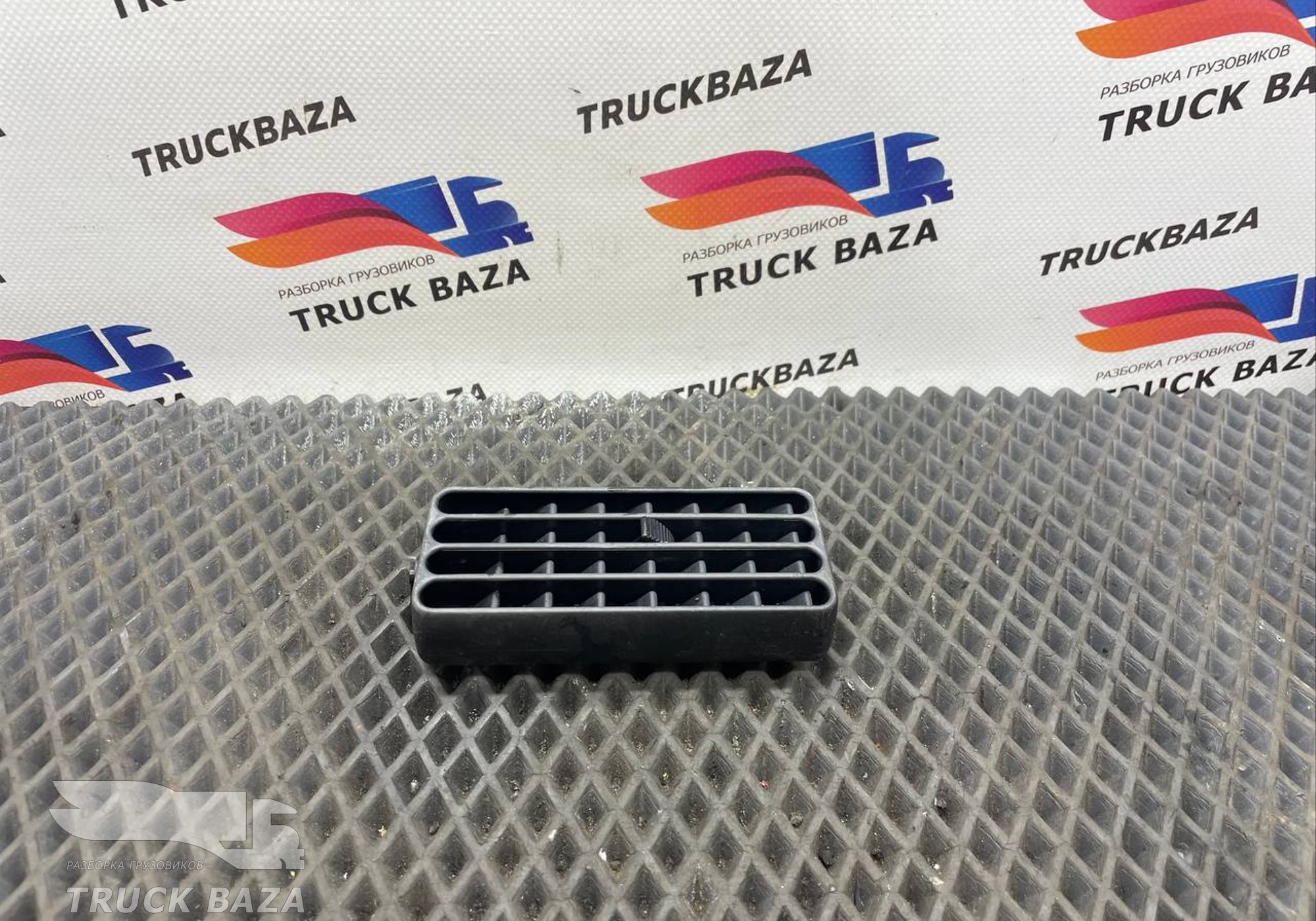 1308507 Дефлектор воздушный для Daf XF106 (с 2012)