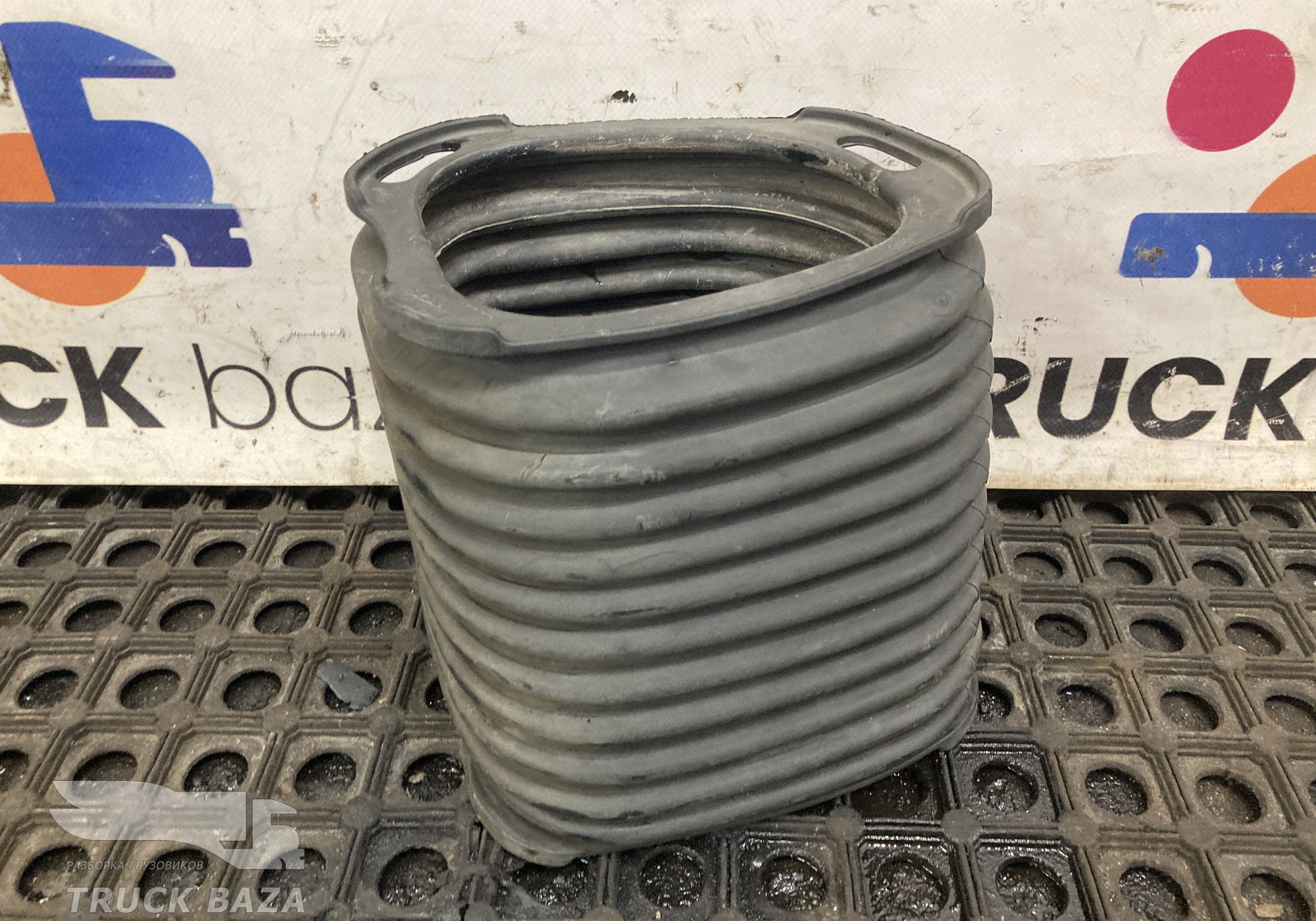 1750546 Гофра воздухозаборника для Scania