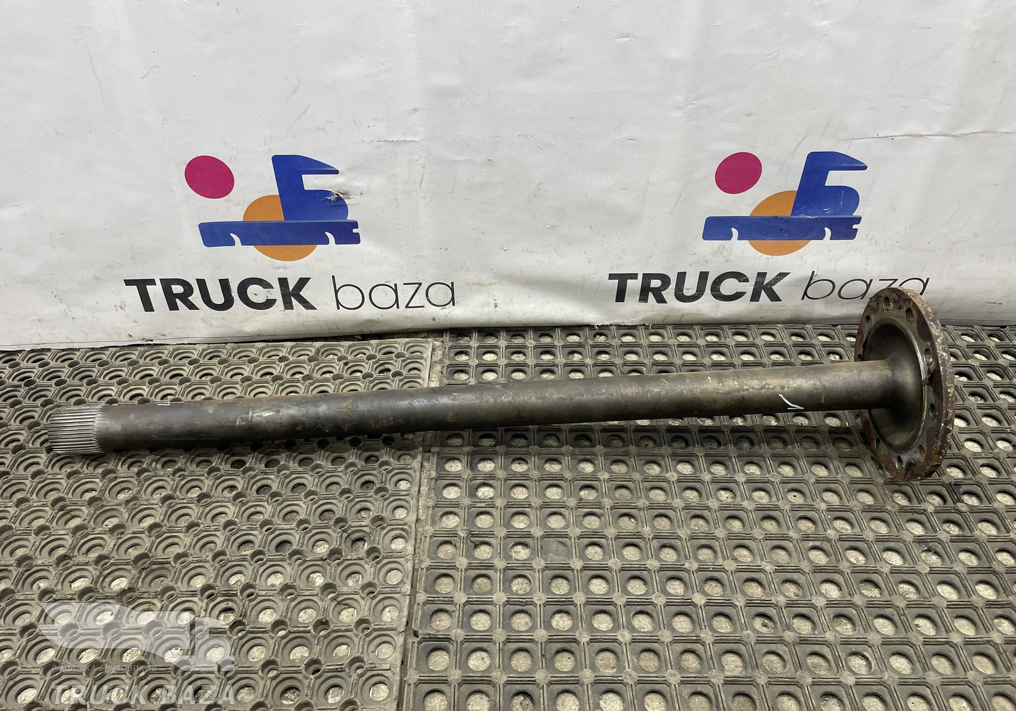 A9483570401 Полуось без блокировки