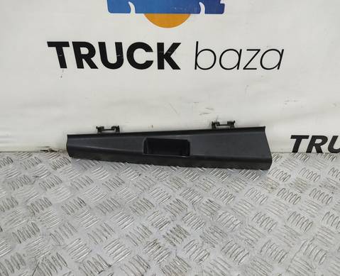 81614460043 Накладка крышки блока предохранителей для Man TGS II (с 2012)