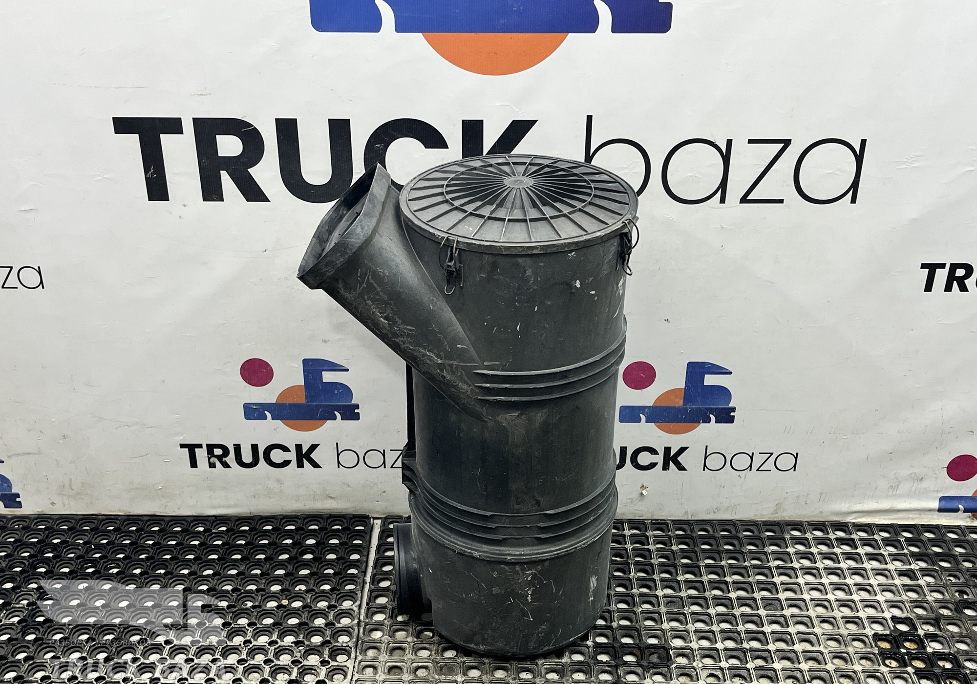 81084006025 Корпус воздушного фильтра