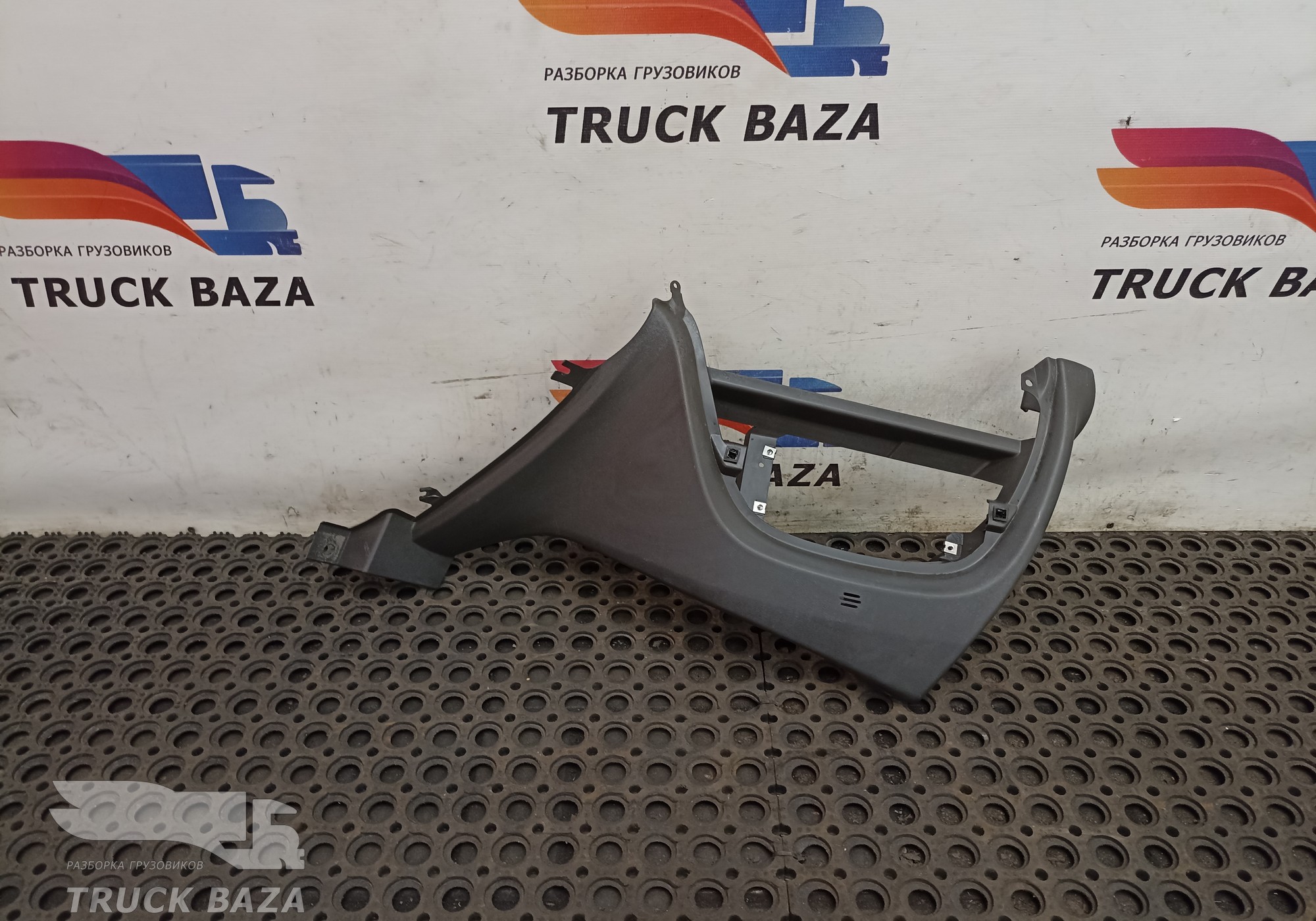 1634737 Накладка торпедо для Daf XF105 (с 2005)