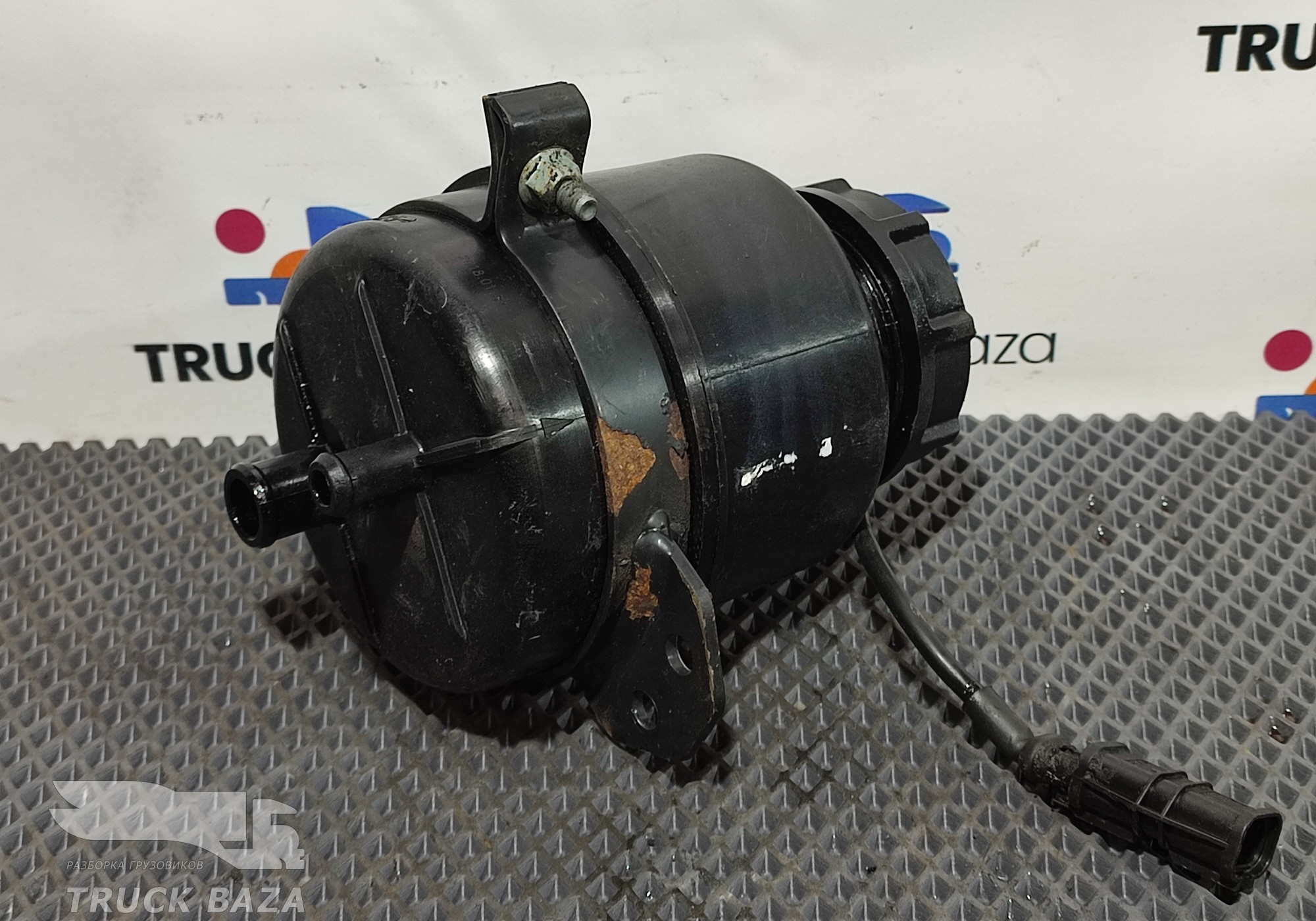 81473016063 Бачок ГУРа