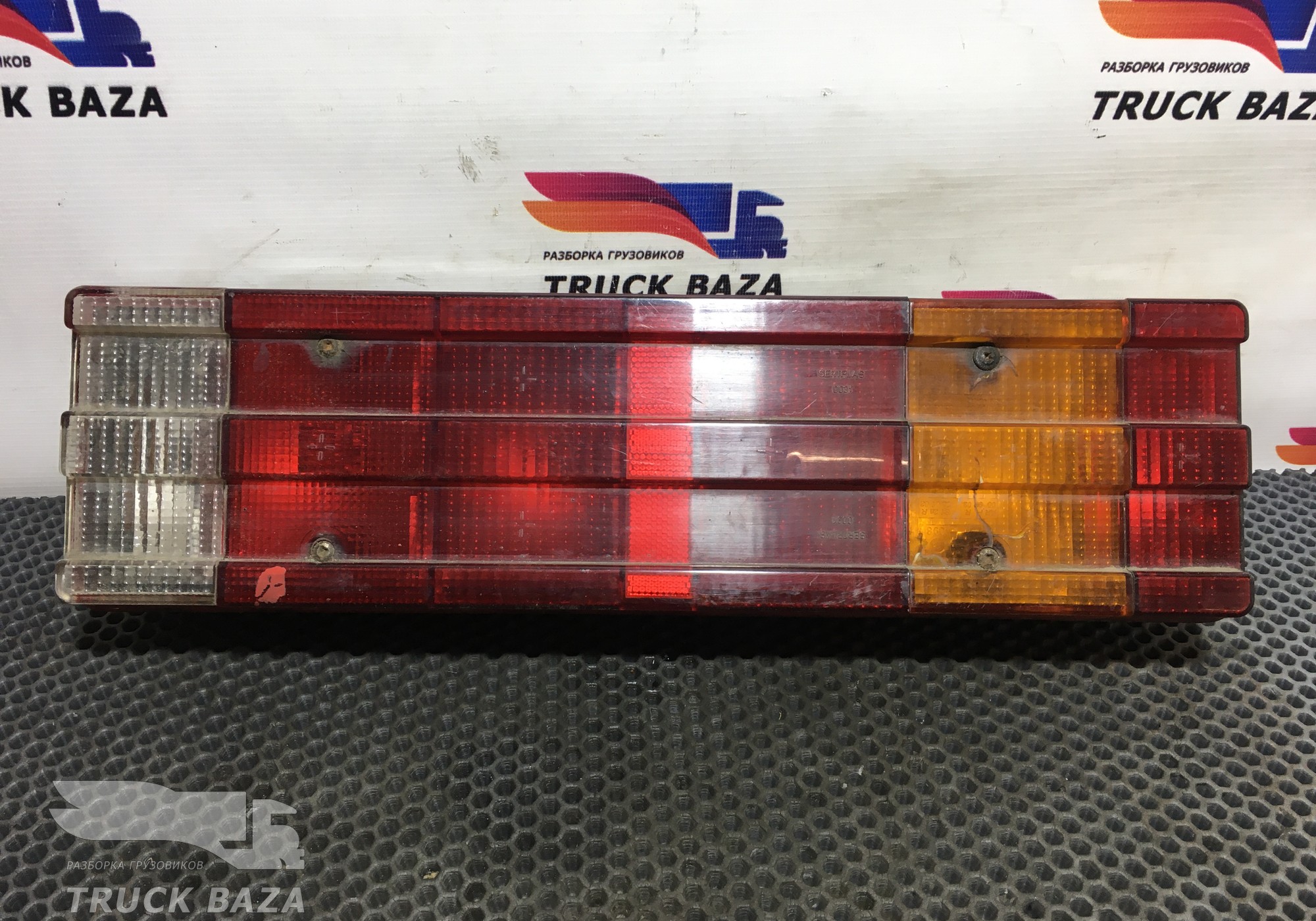 99463242 Фонарь задний правый для Iveco