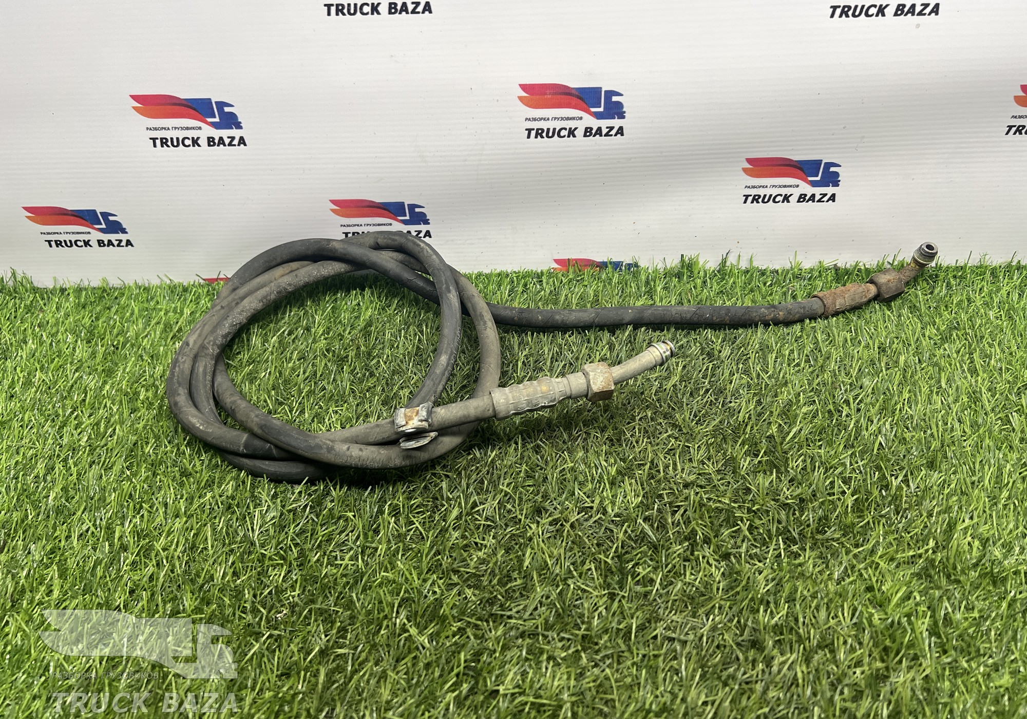 1382671 Шланг сцепления