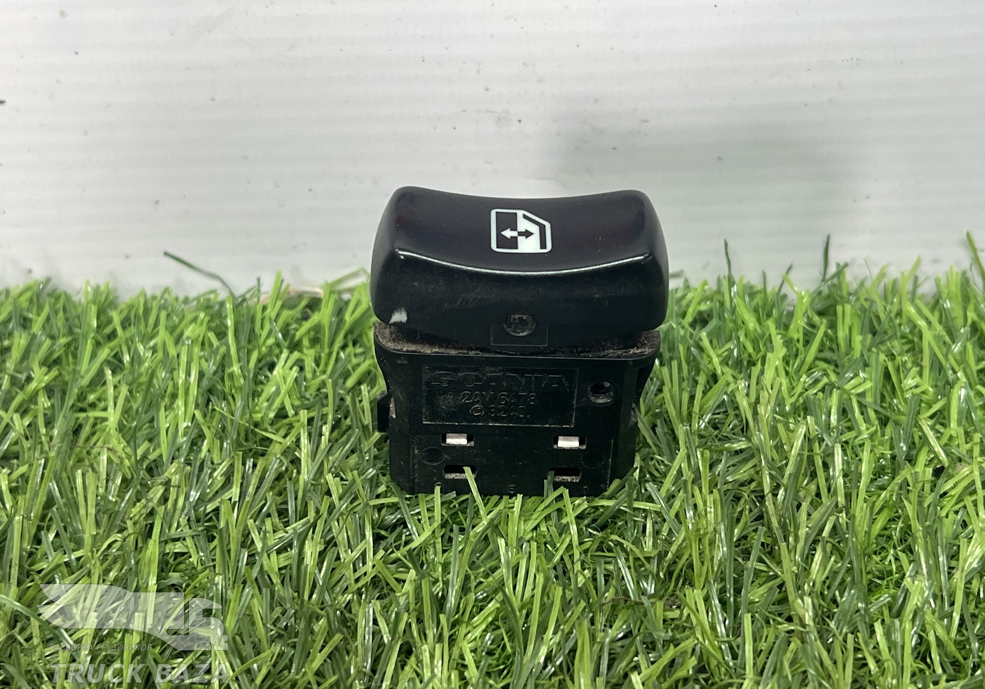 1421856 Кнопка стеклоподъемника