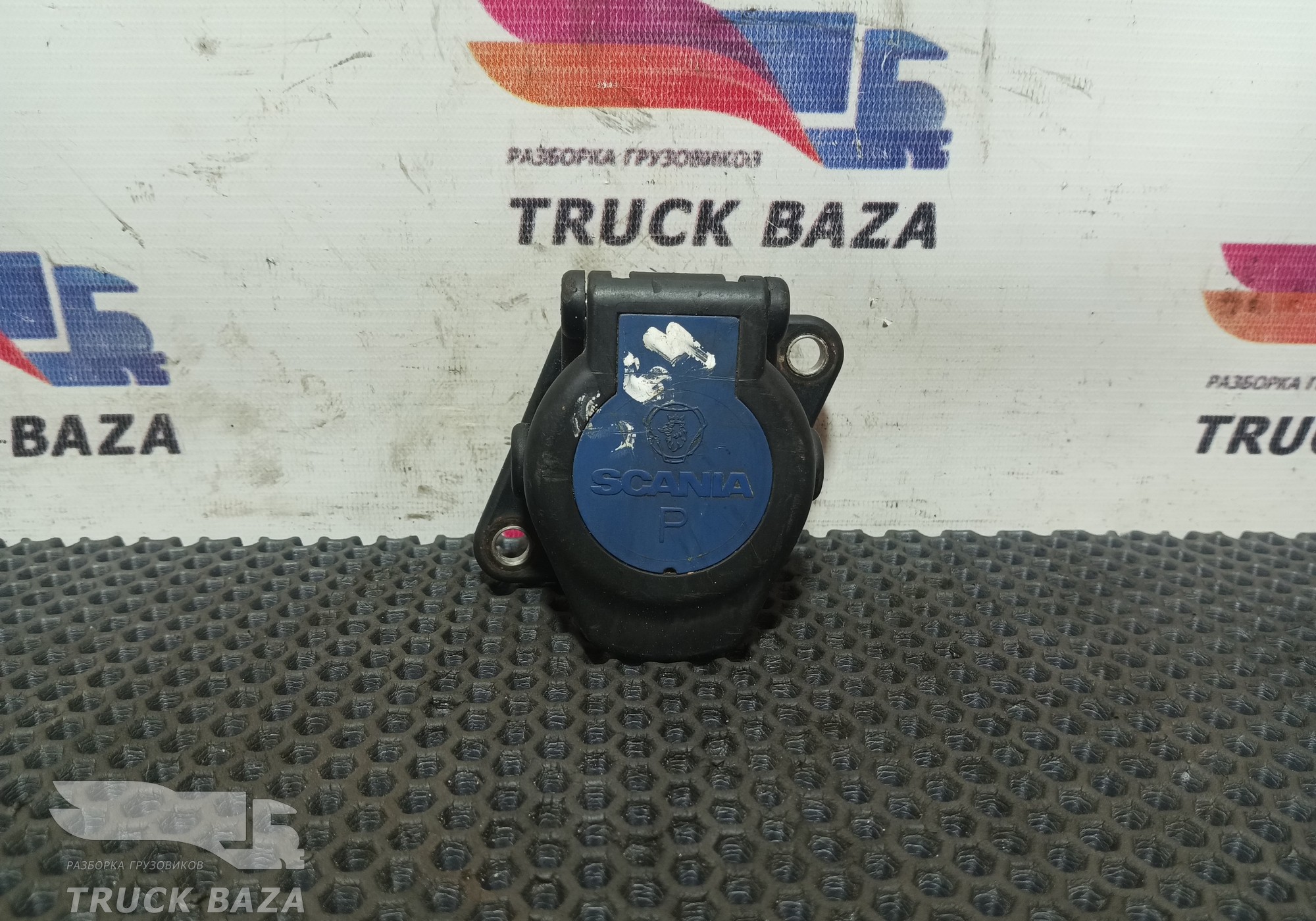 81254326042 Корпус розетки для Mercedes-Benz Actros MP3 (с 2008)