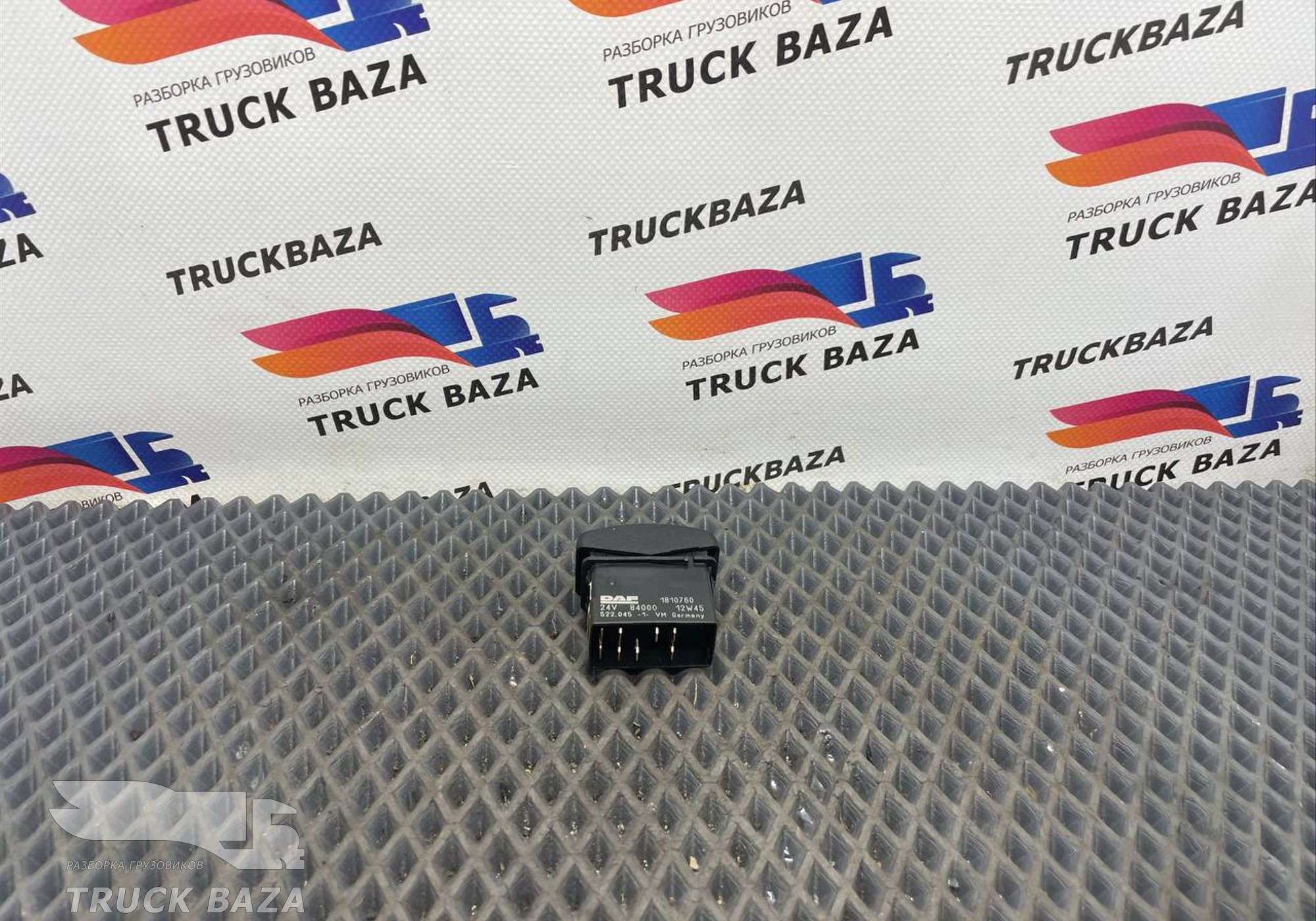 1810760 Кнопка вентиляции люка для Daf XF105 (с 2005)