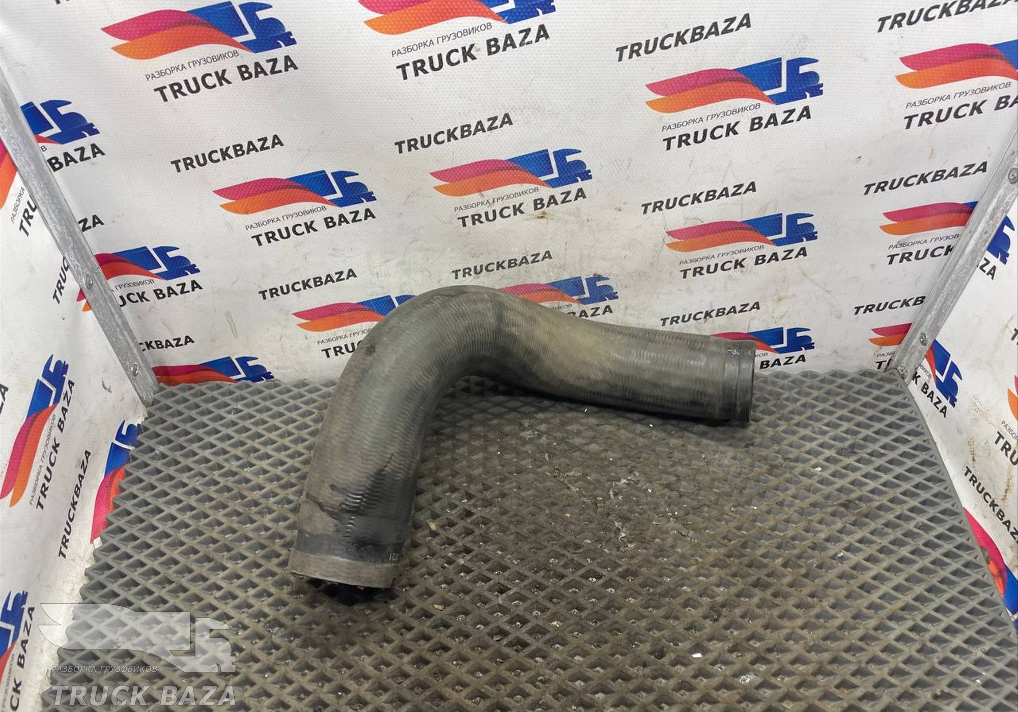 41271761 Патрубок радиатора верхний для Iveco Stralis II Hi-Way (с 2012)