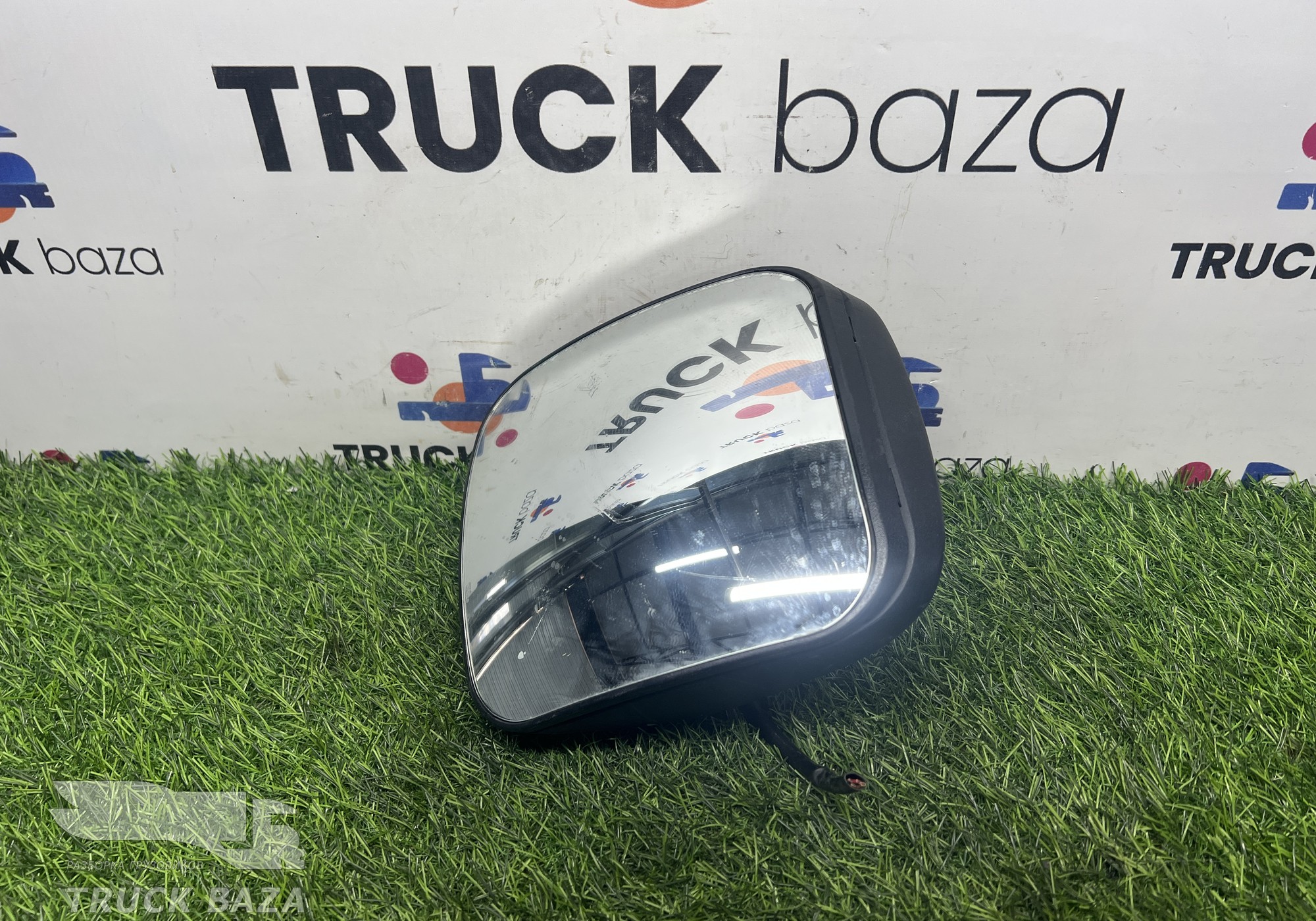 A0008102479 Зеркало боковое правое дополнительное для КАМАЗ 5490 (с 2013)