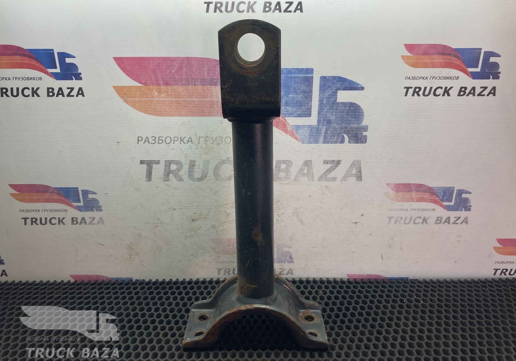 8132787 Стойка заднего стабилизатора для Iveco