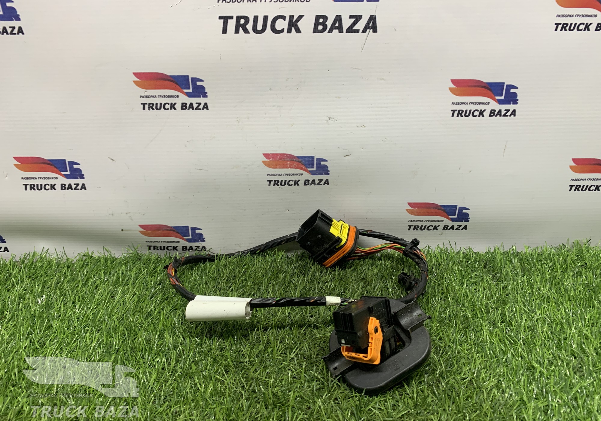 7421844904 Проводка двери левой для Renault T (с 2013)