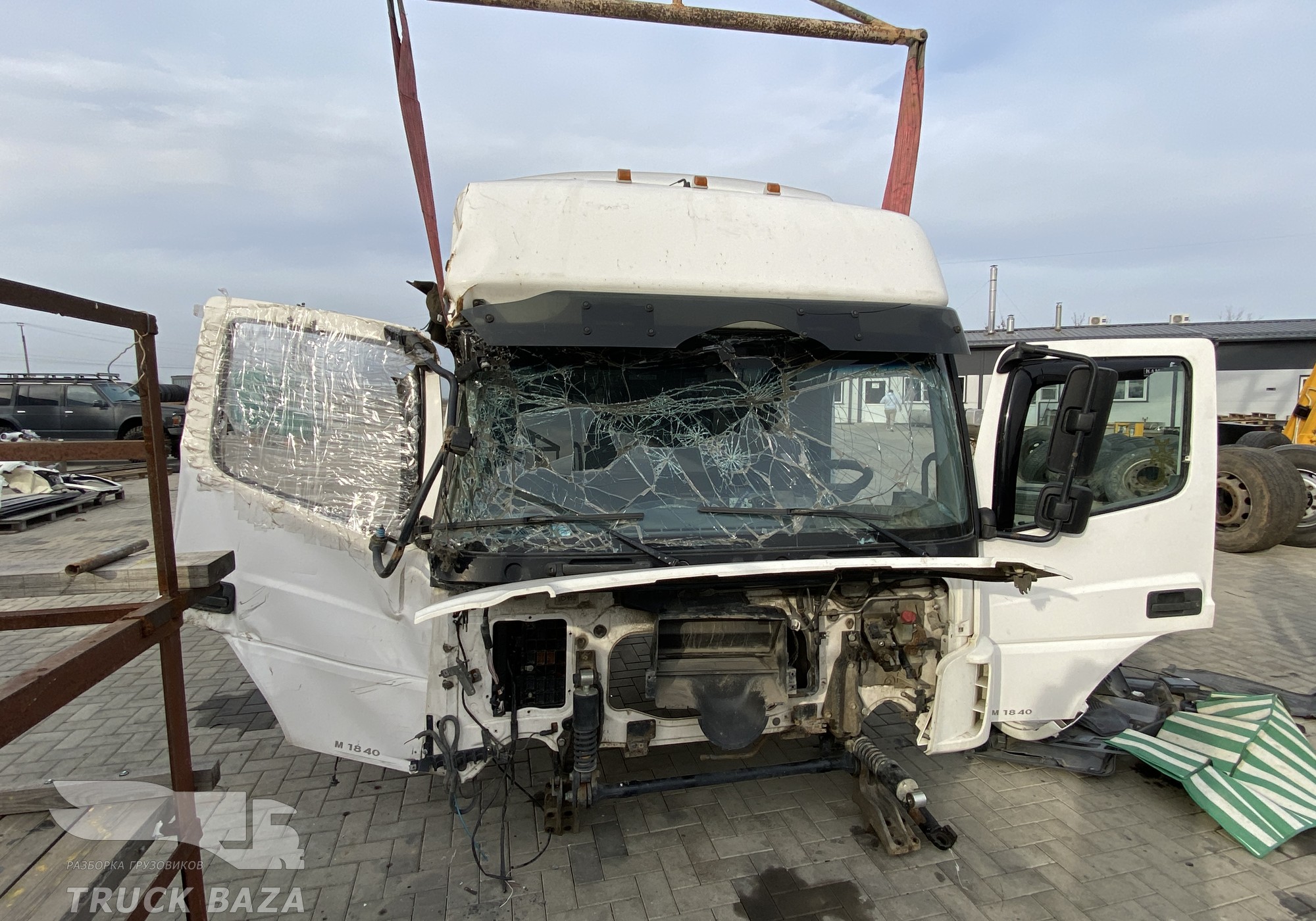 КАМАЗ 5490 в разборе