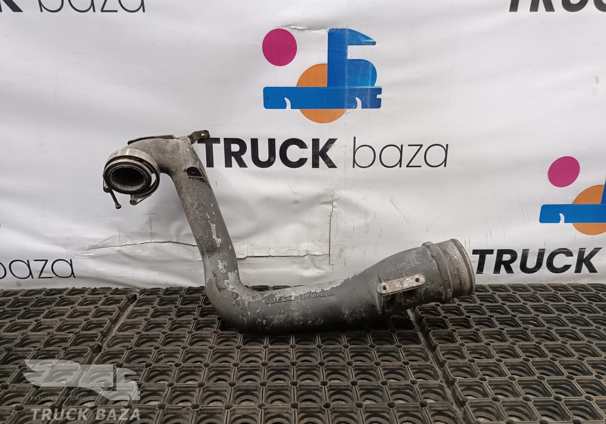 504006263 Патрубок интеркулера для Iveco Stralis