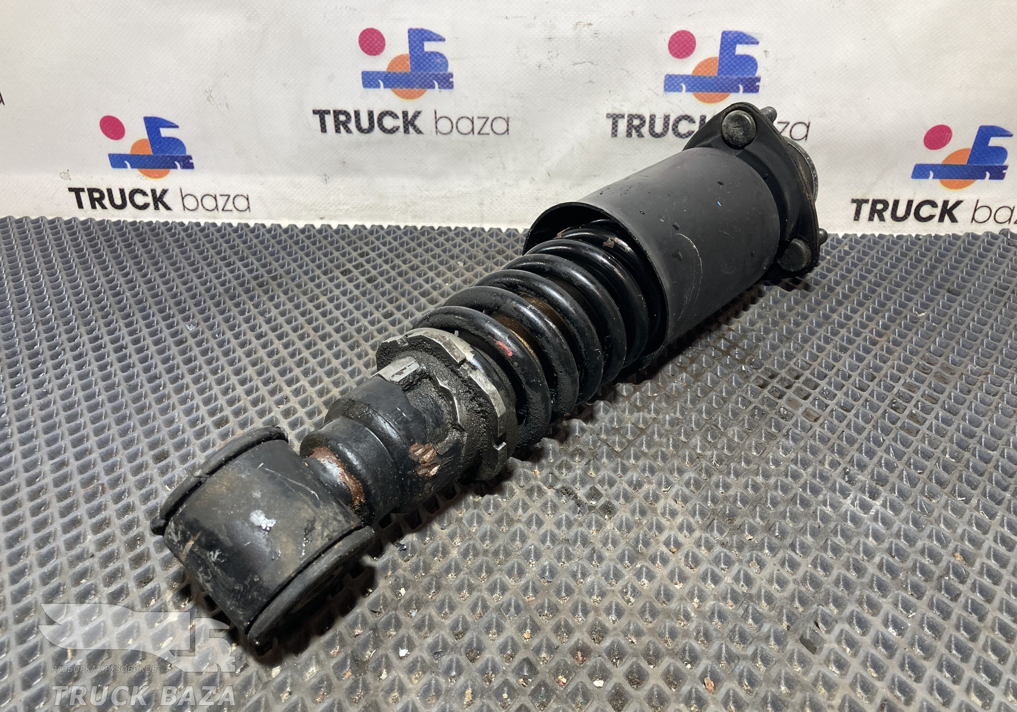 1731199 Амортизатор кабины задний