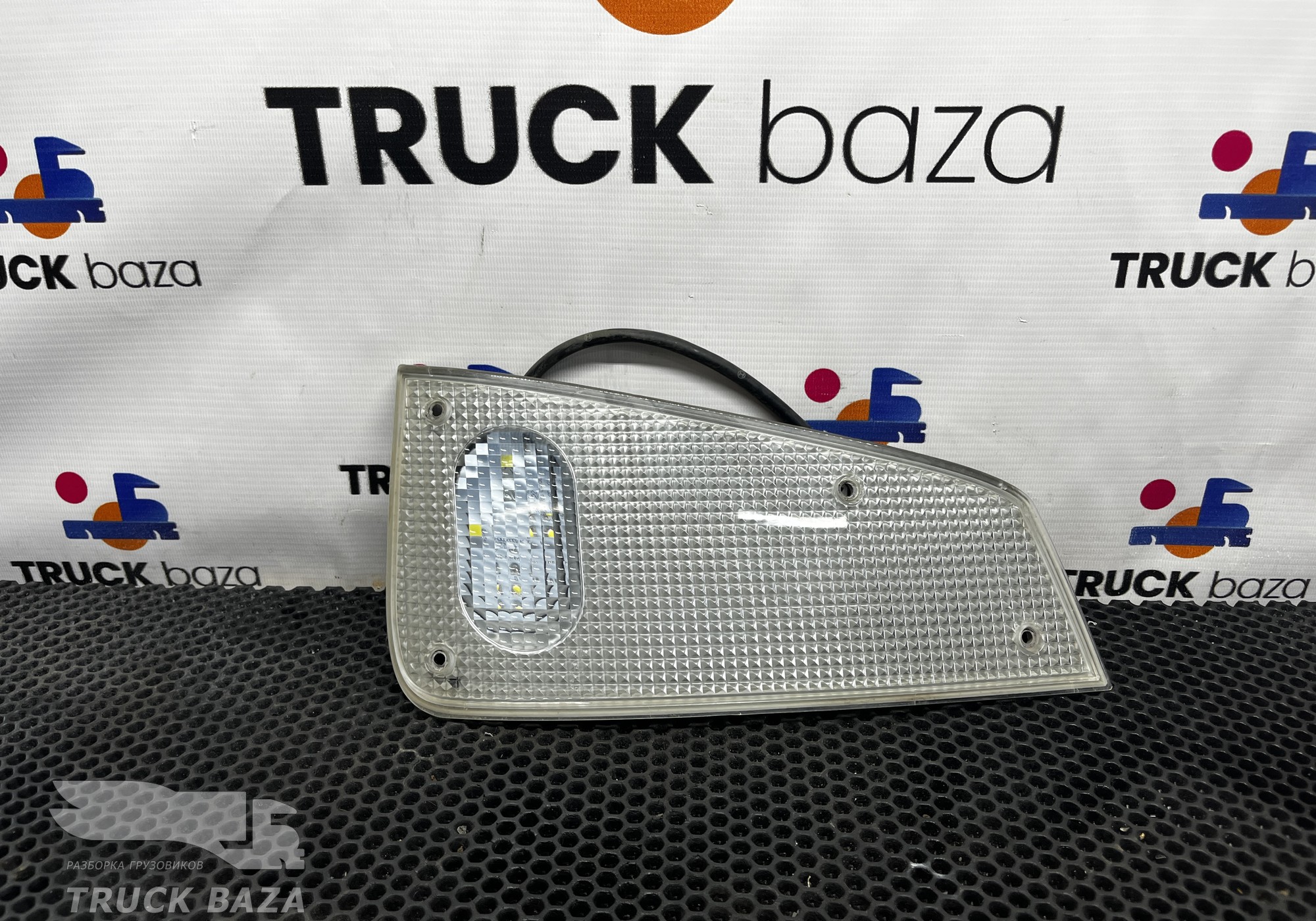 812W252606002 Фонарь солнцезащитного козырька правый для Sinotruk Howo