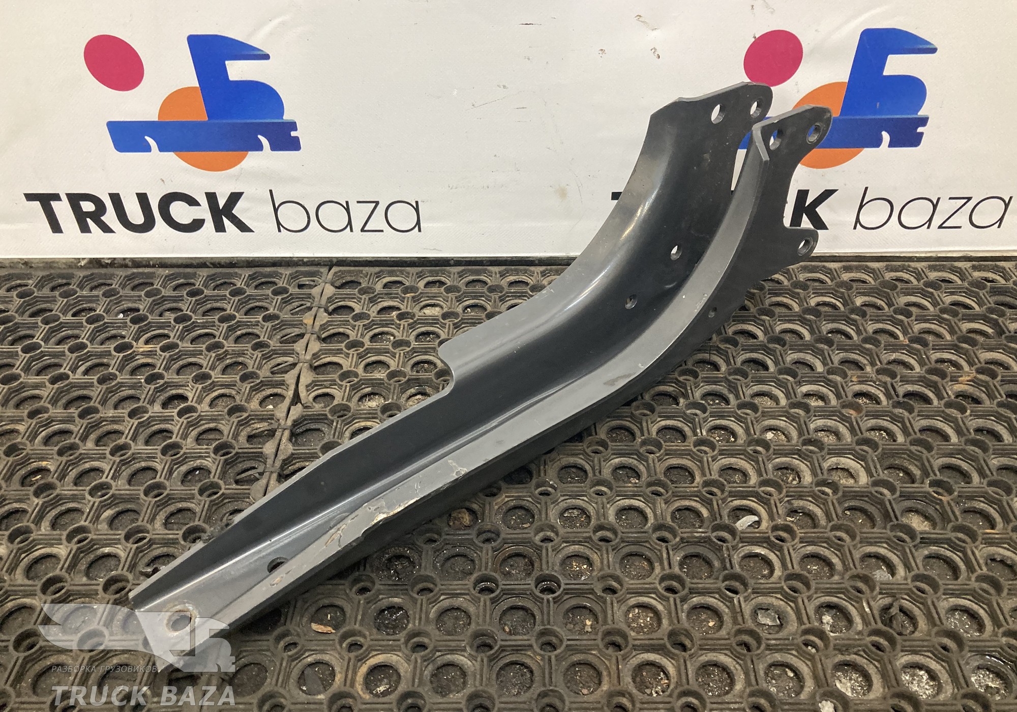 1491018 Кронштейн кабины правый для Scania 5-series