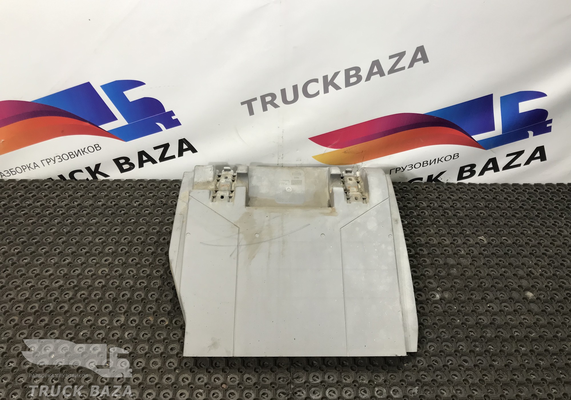 9305200019 Крыло заднее левое задняя часть для Mercedes-Benz Axor I (с 2001 по 2004)