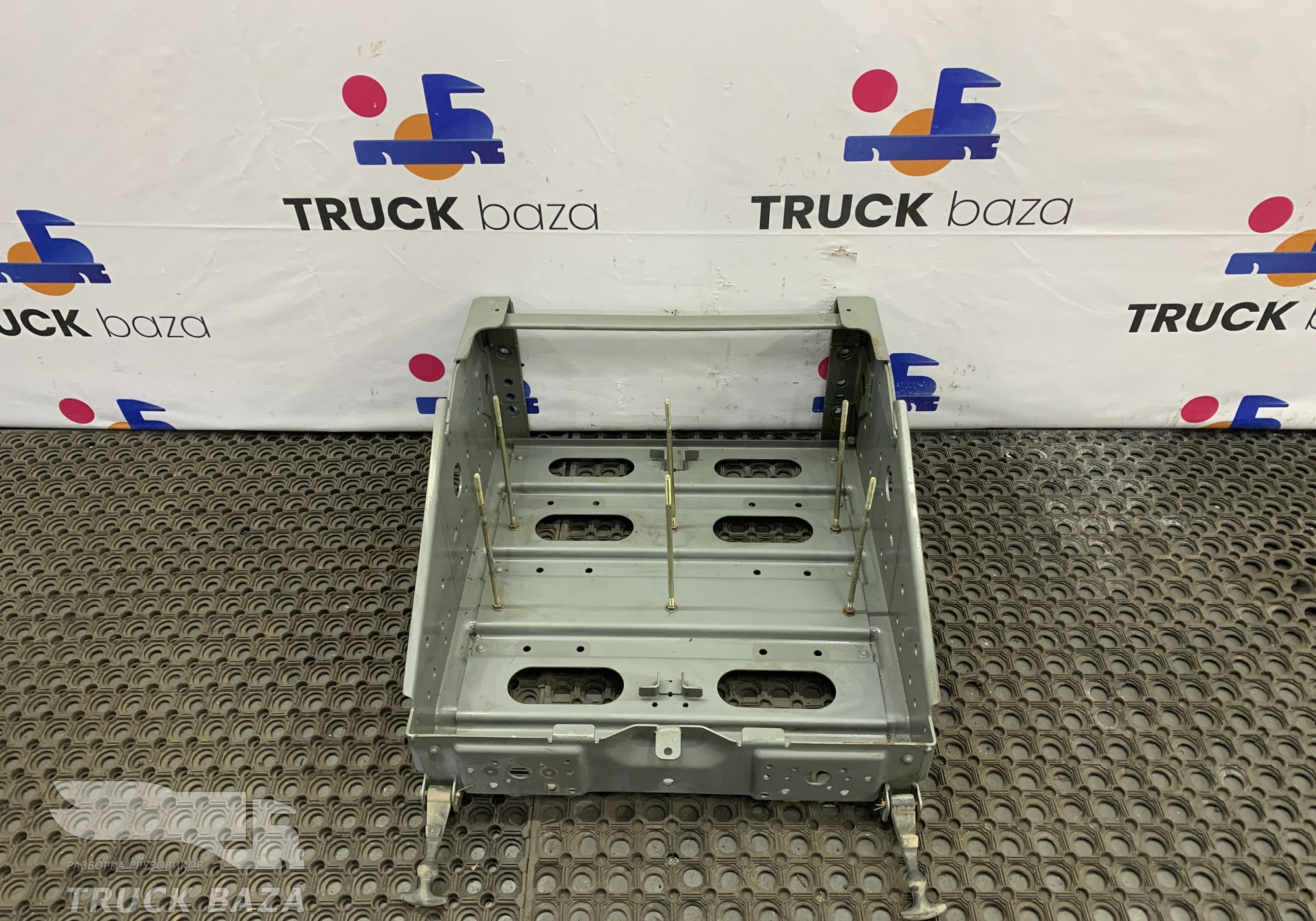 YG9000766108 Ящик АКБ для Sinotruk Howo T5G
