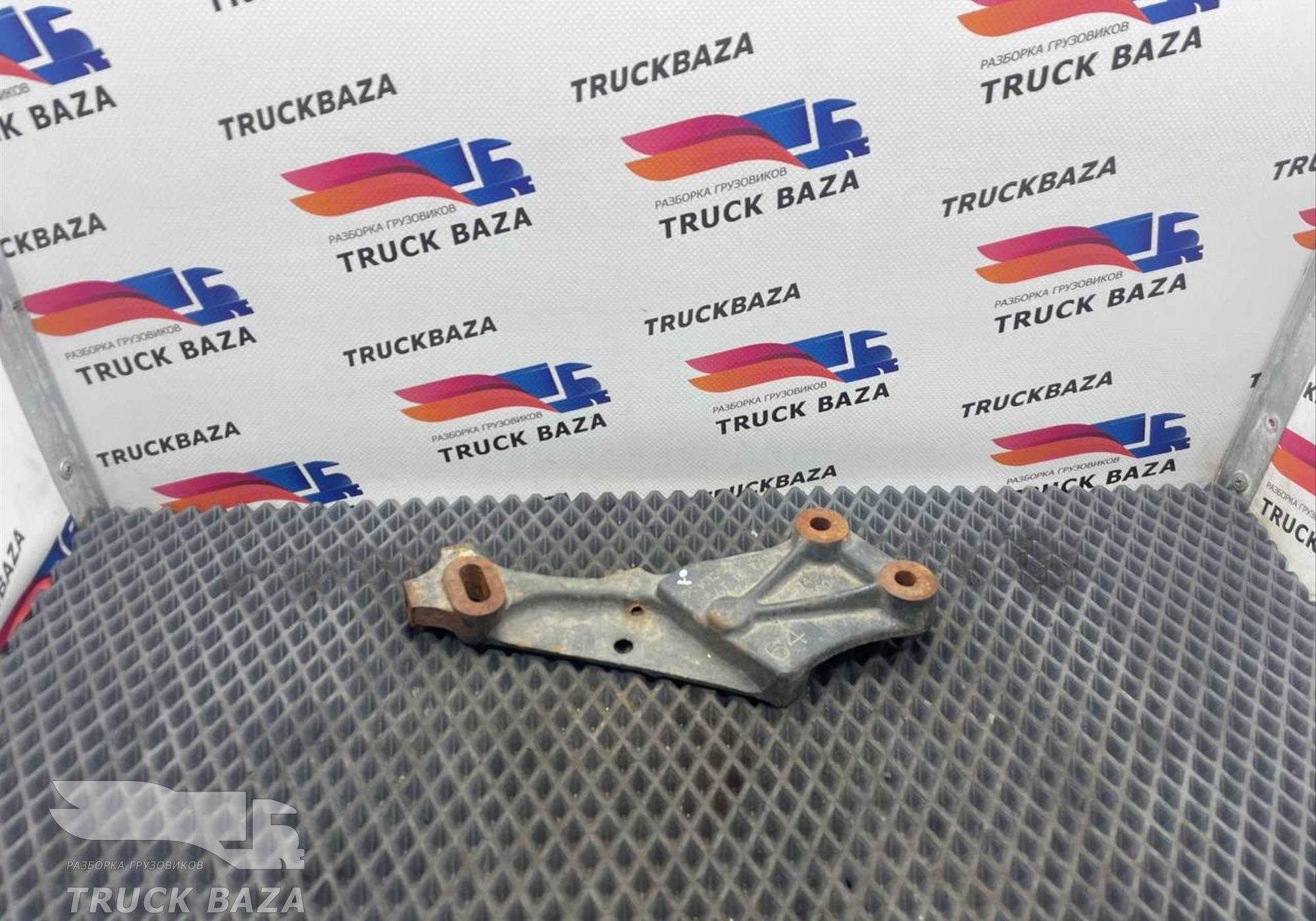 21301364 Кронштейн генератора для Renault T (с 2013)