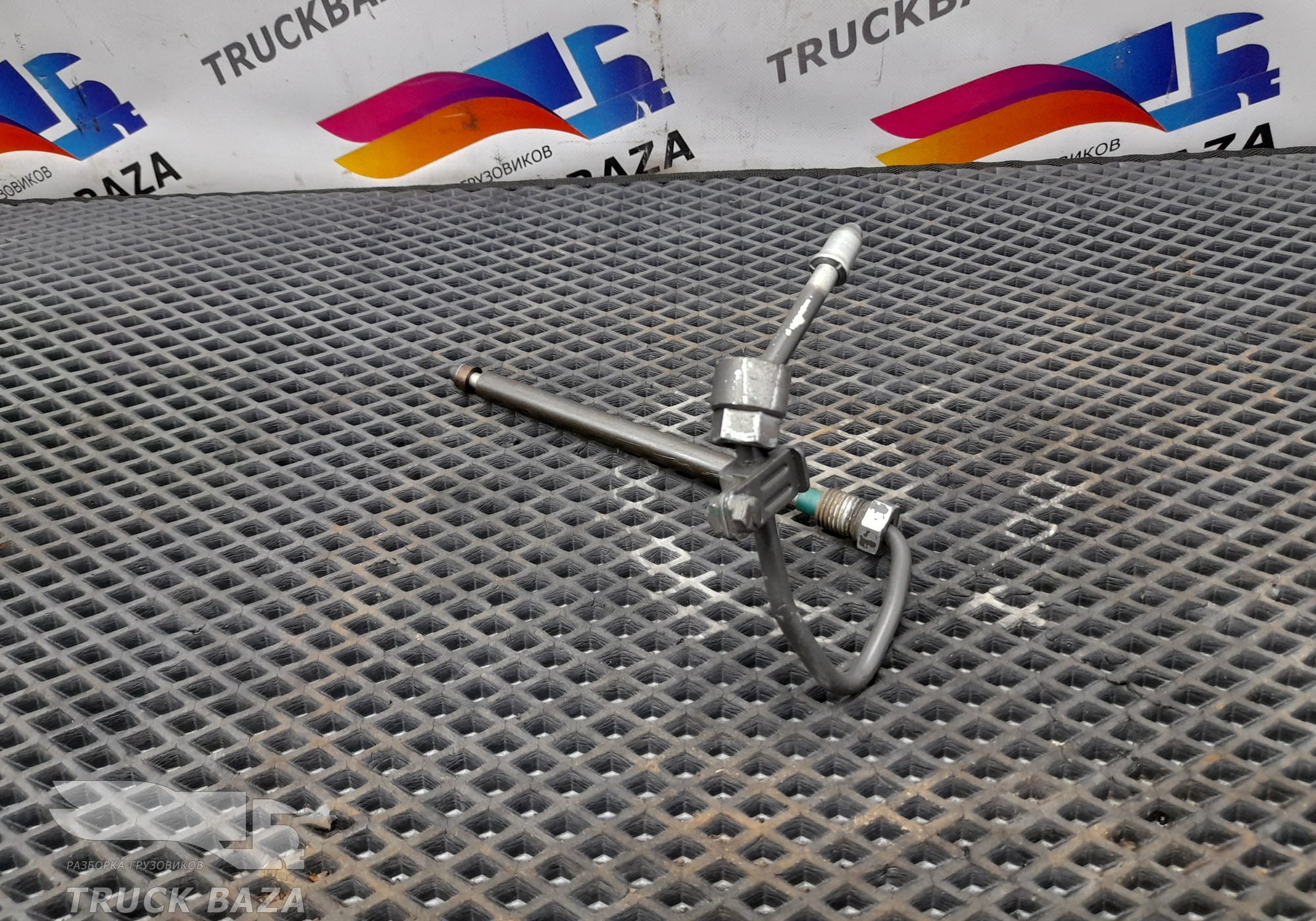 1932626 Трубка топливная для Daf XF106 (с 2012)