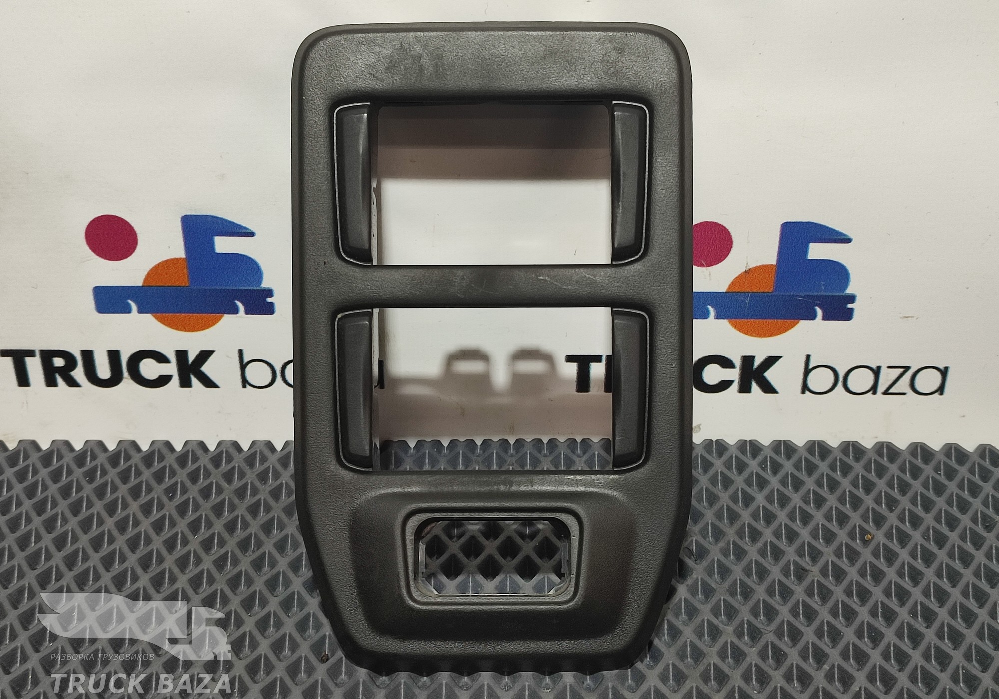 2267542 Панель кнопок