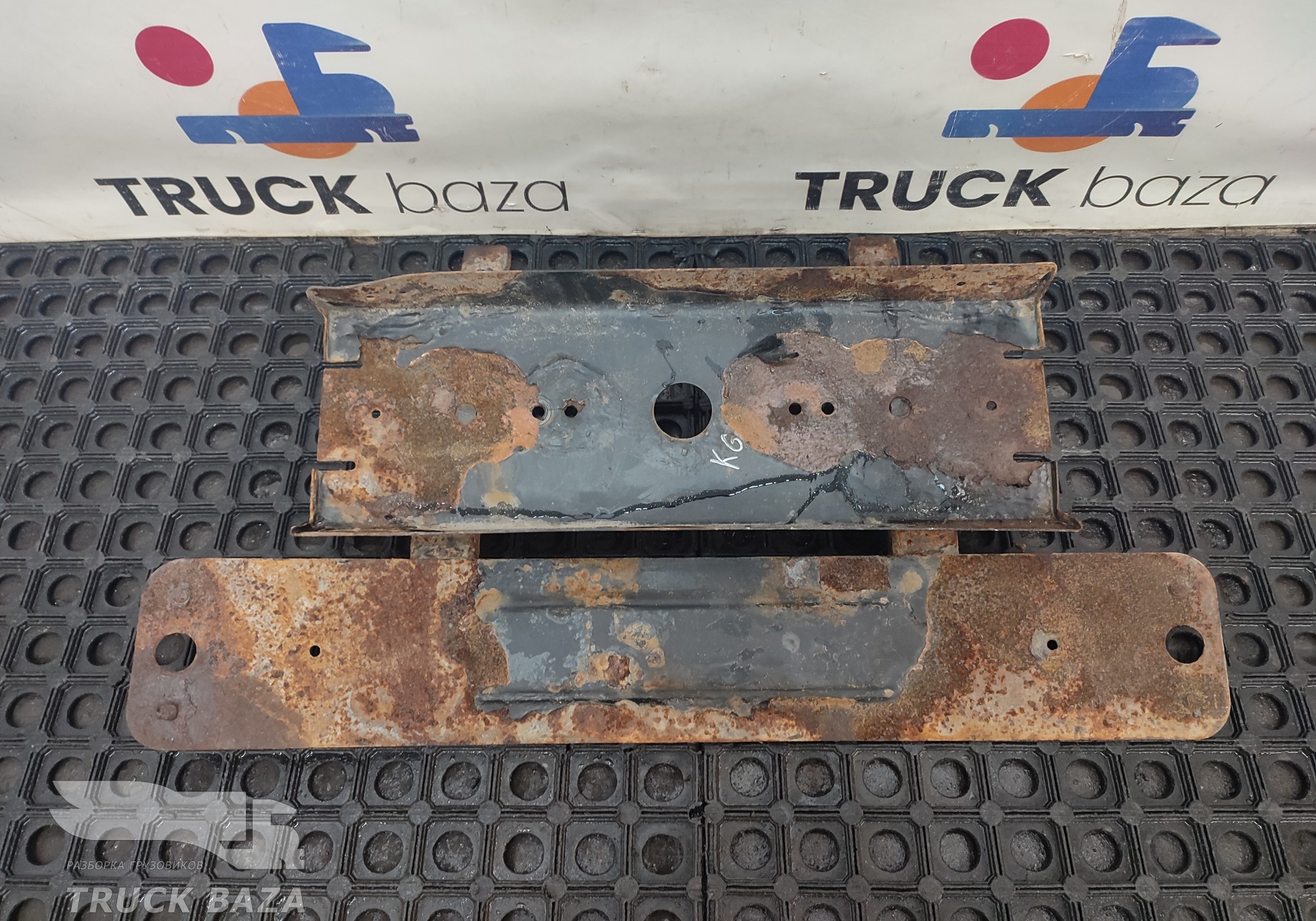 5490371601985 Кронштейн фонаря заднего левого для КАМАЗ 5490 (с 2013)