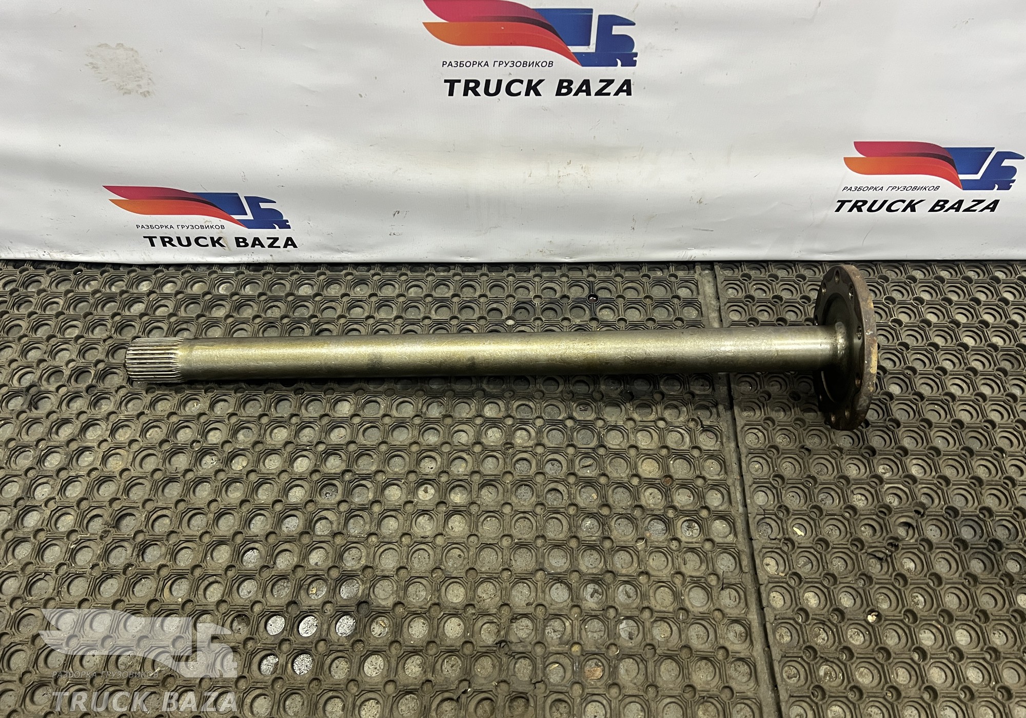 81355020146 Полуось без блокировки