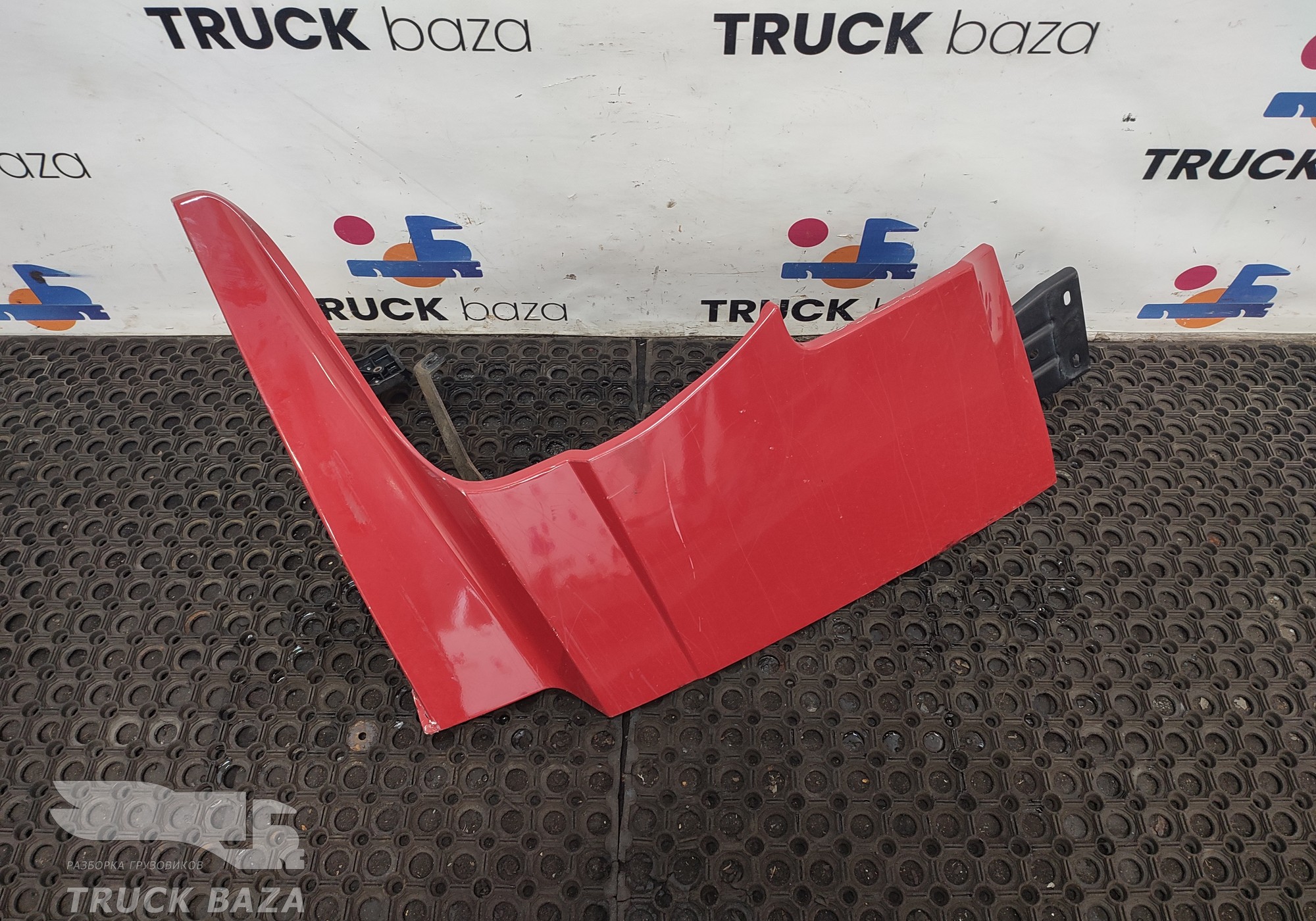 549018419136 Спойлер кабины верхний правый для КАМАЗ 54901