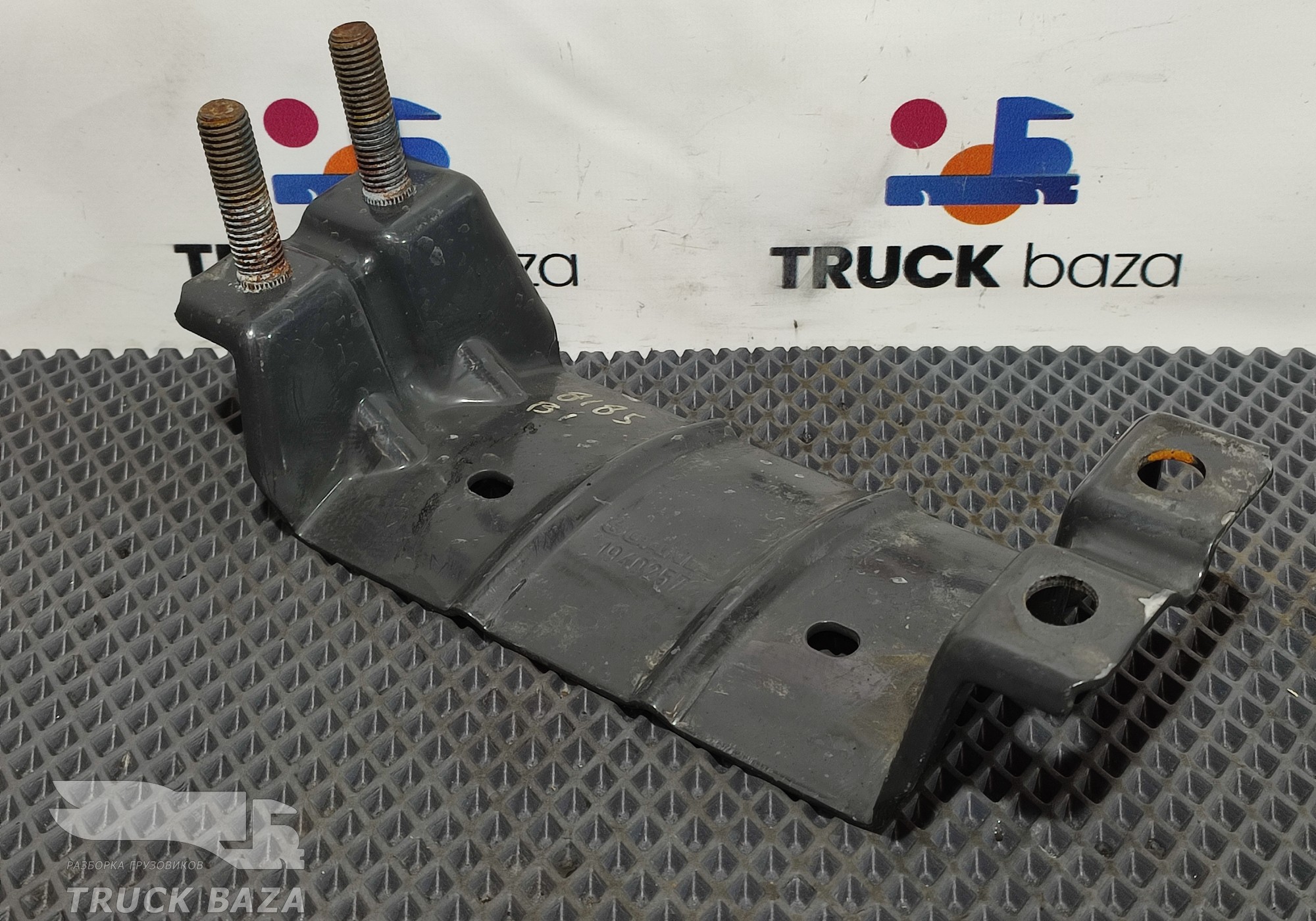 1940257 Кронштейн ресивера для Scania 5-series