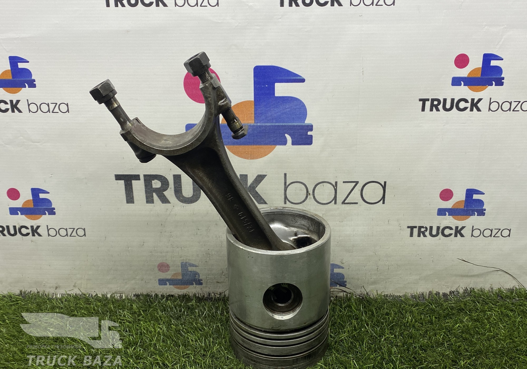 615823 Поршень с шатуном для Разные Грузовики