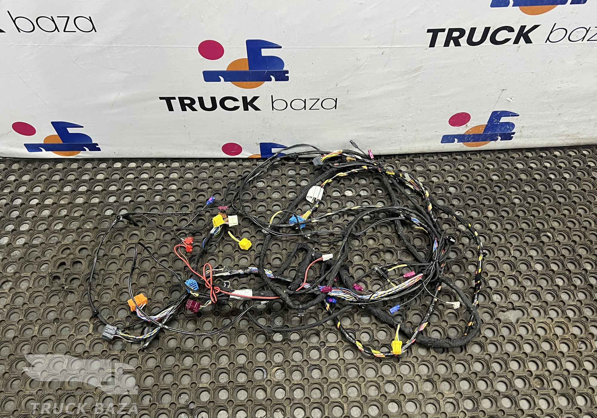 2391101 Проводка кабины для Daf XF106 (с 2012)