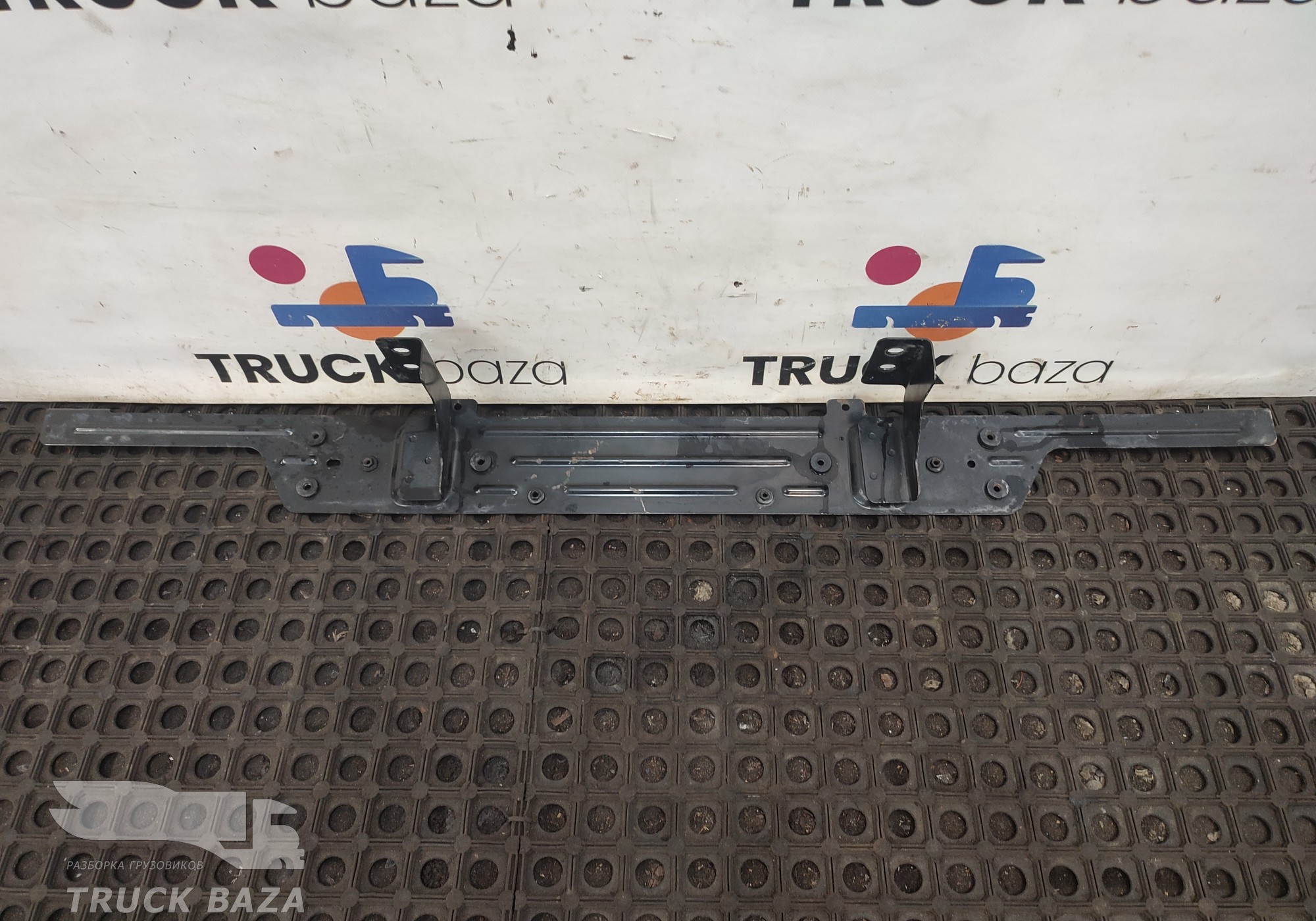 JC4617B754AC Кронштейн переднего бампера для Ford F-MAX (с 2018)
