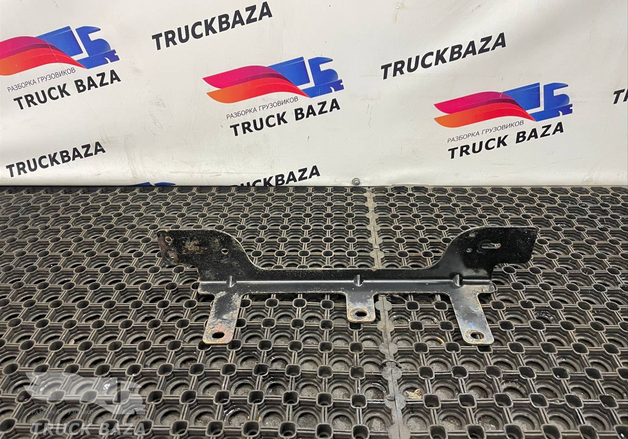 DZ97259090021 Кронштейн звукового сигнала для Shacman X3000 (с 2014)