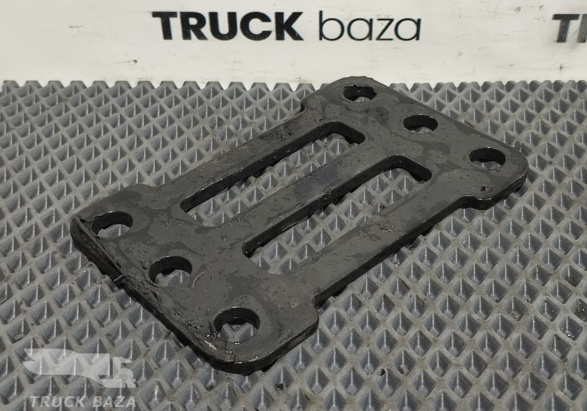 81415400031 Проставка подушки двигателя