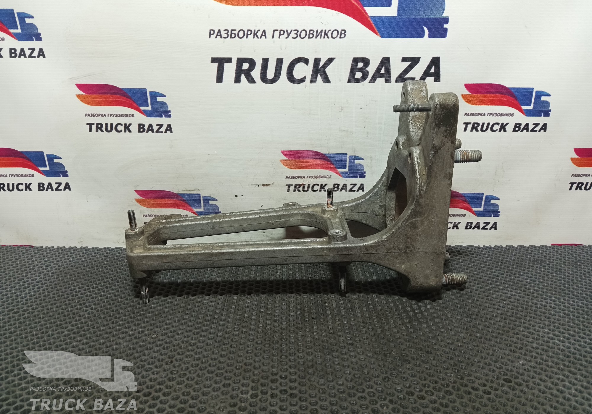 21658350 Кронштейн блоков управления шасси для Volvo