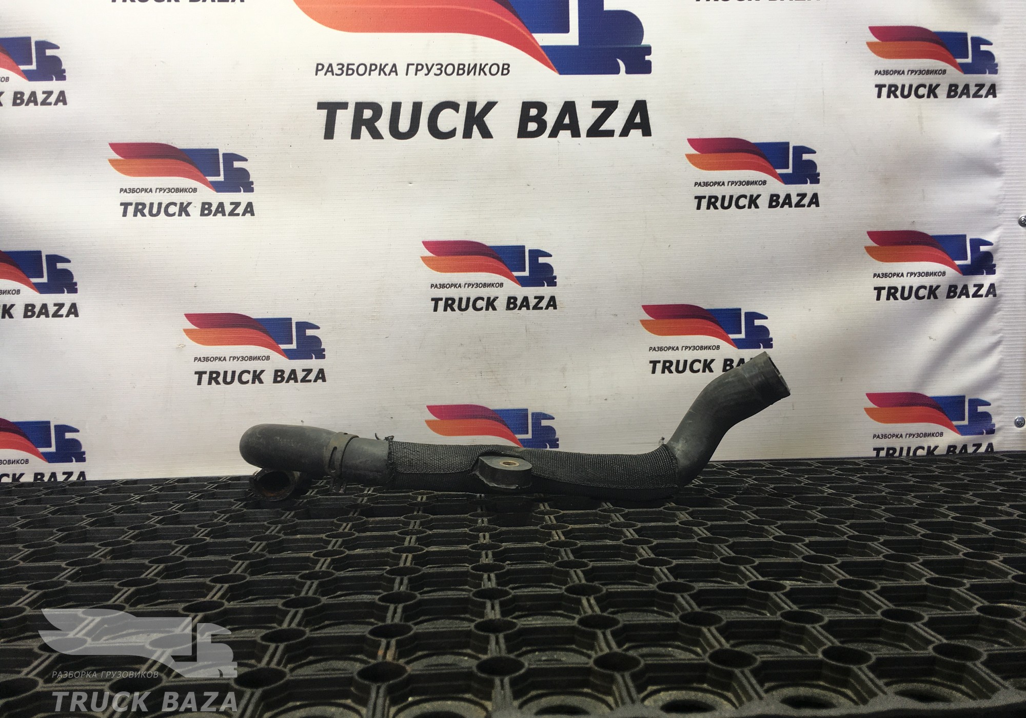 1689073 Патрубок отопителя для Daf