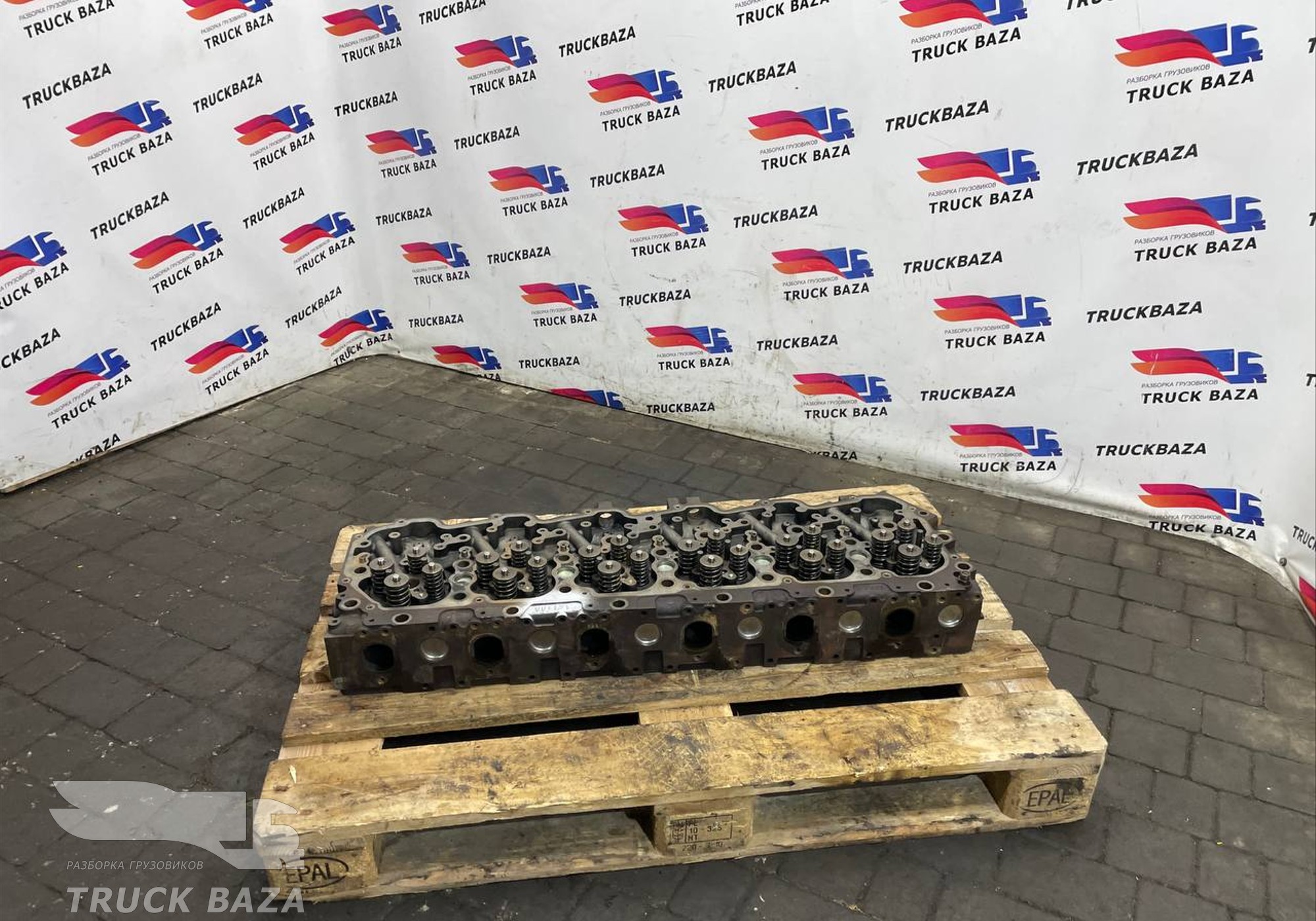 1695611 Головка блока цилиндров MX300 для Daf XF105 (с 2005)