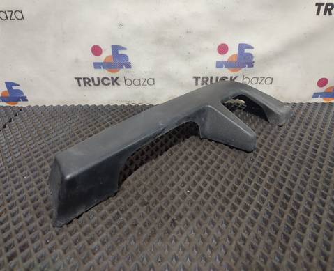 82573246 Ручка держатель жабо левая для Renault T (с 2013)